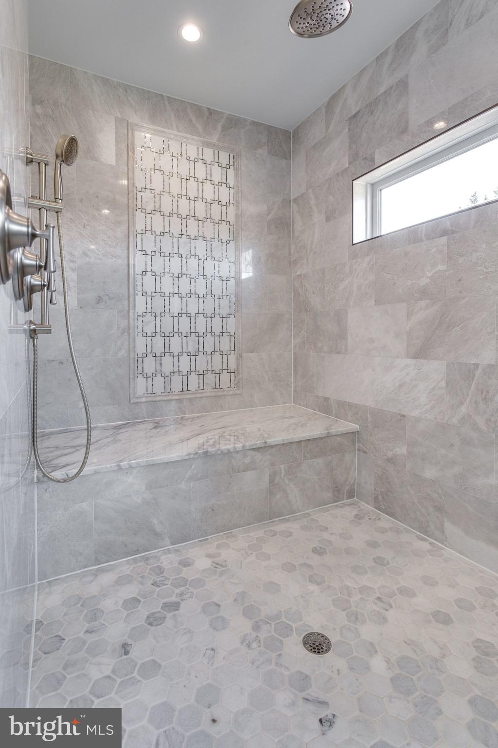 LEWINSVILLE HEIGHTS - Residential