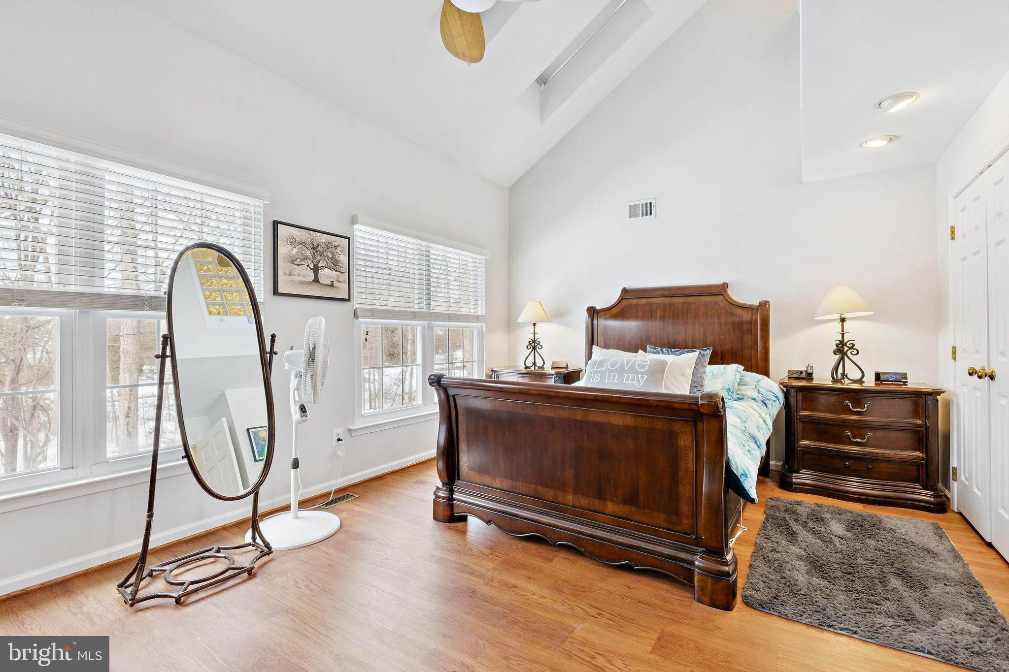 VINTAGE PLACE - Residential