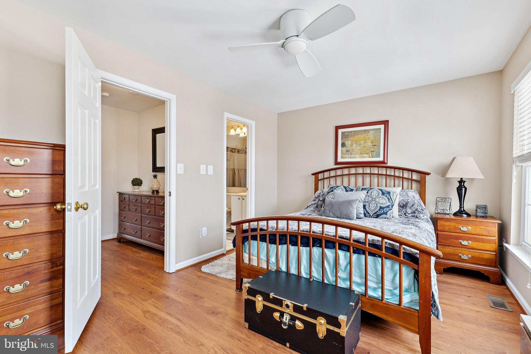 VINTAGE PLACE - Residential