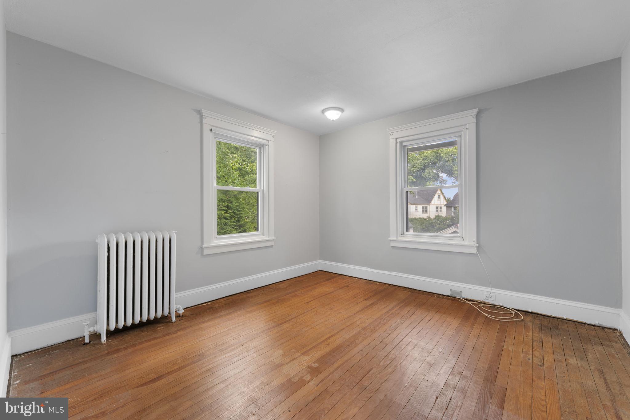 BRYN MAWR - Residential