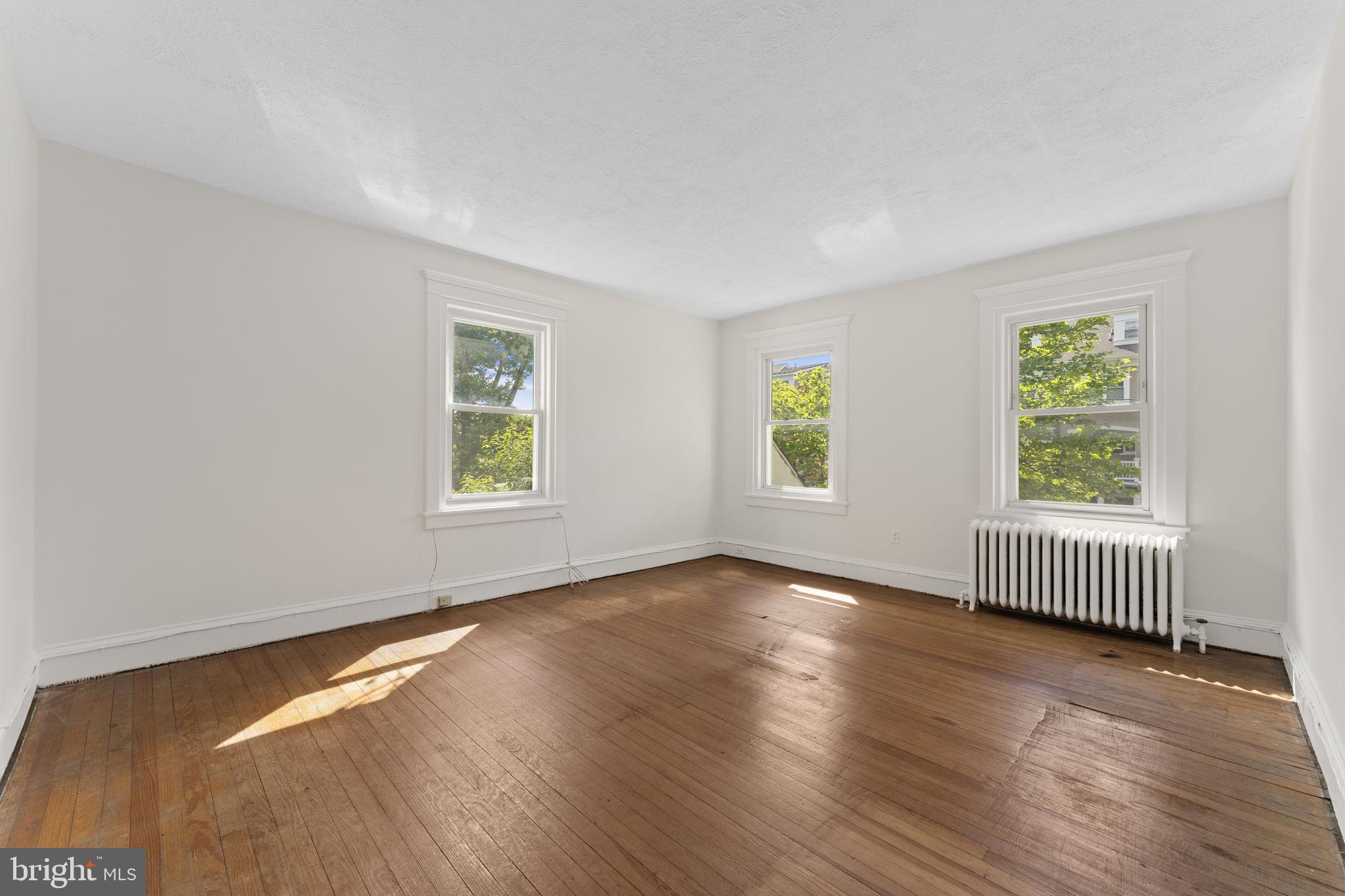 BRYN MAWR - Residential