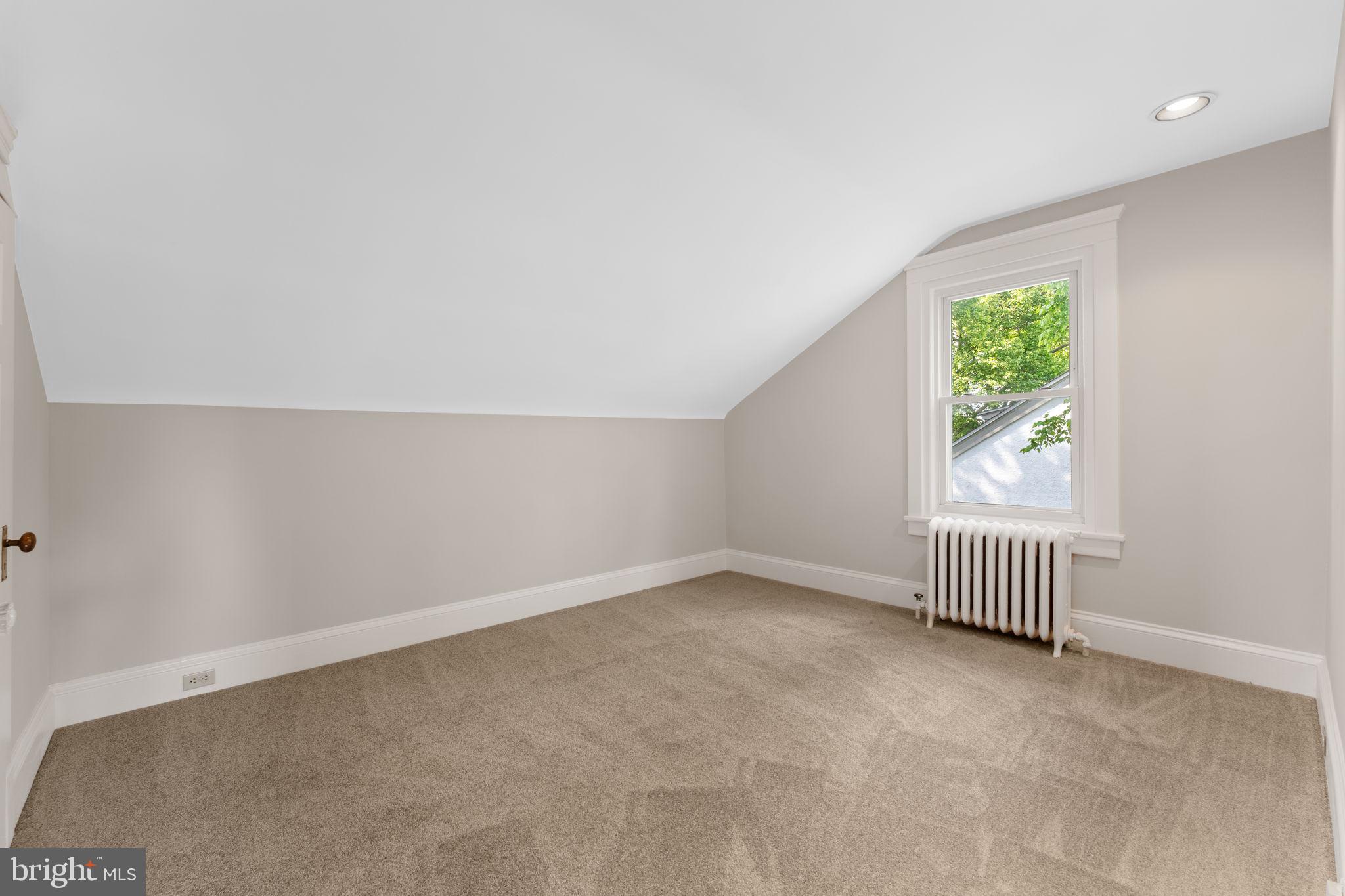 BRYN MAWR - Residential