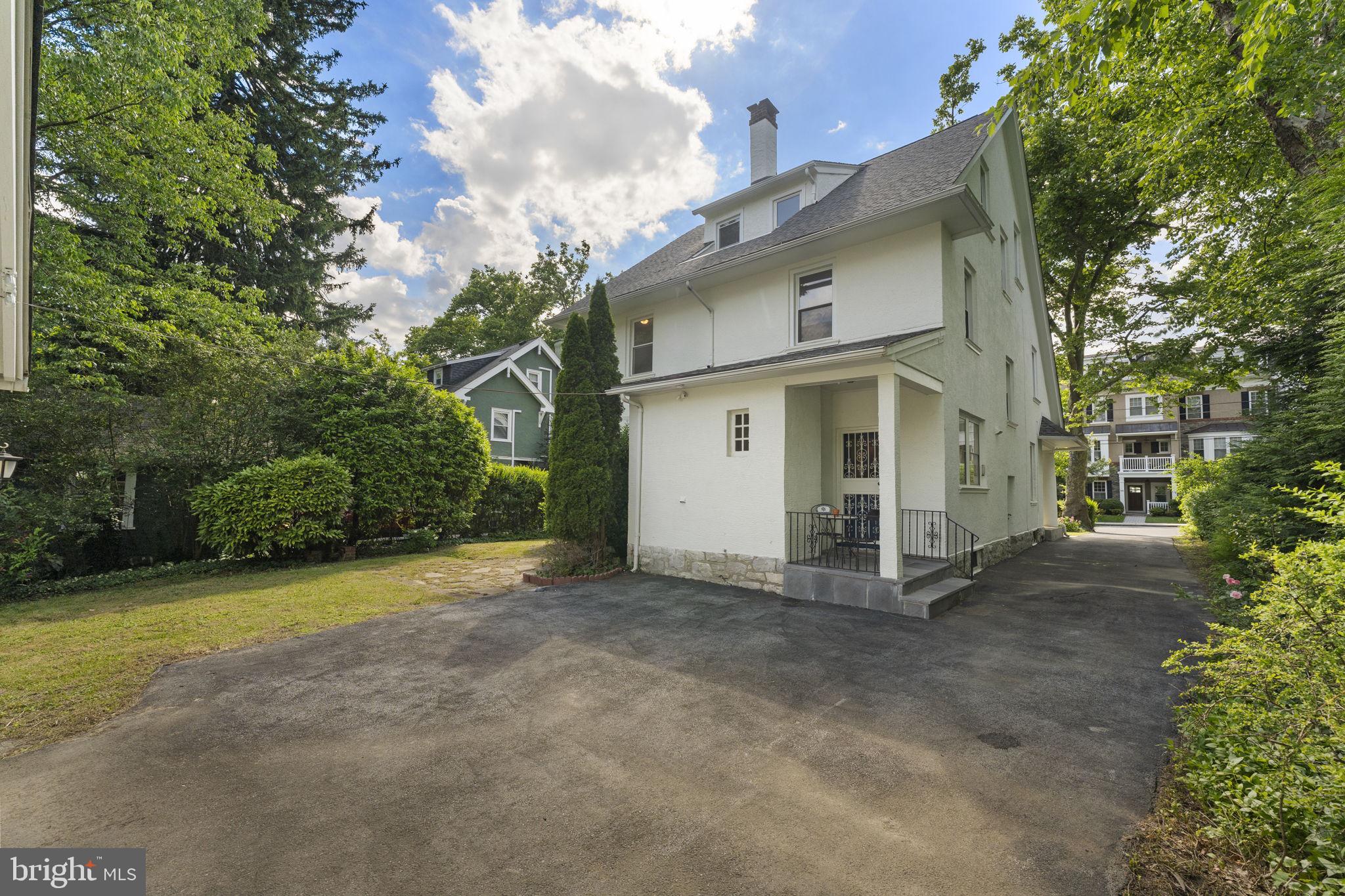 BRYN MAWR - Residential