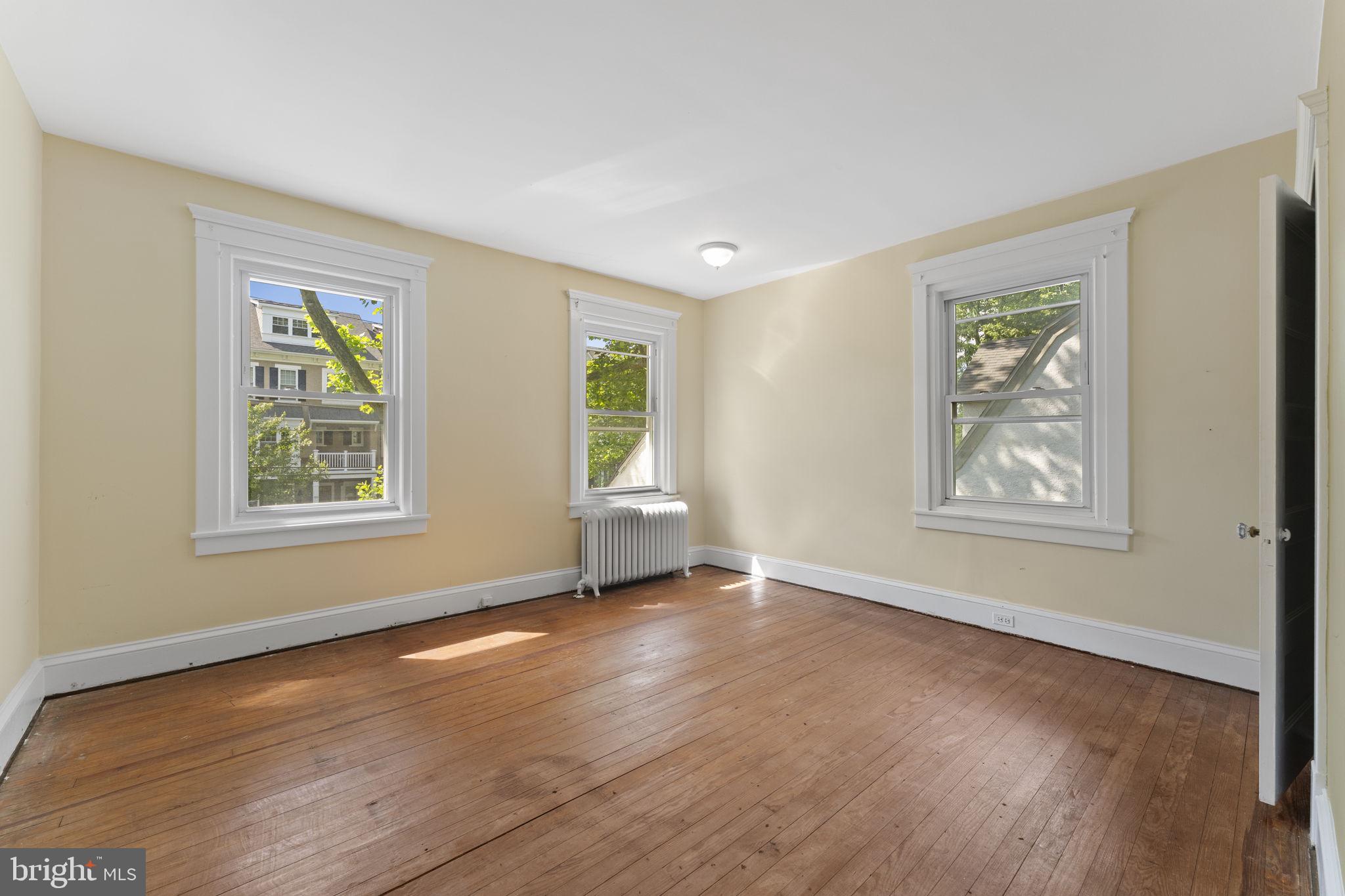 BRYN MAWR - Residential