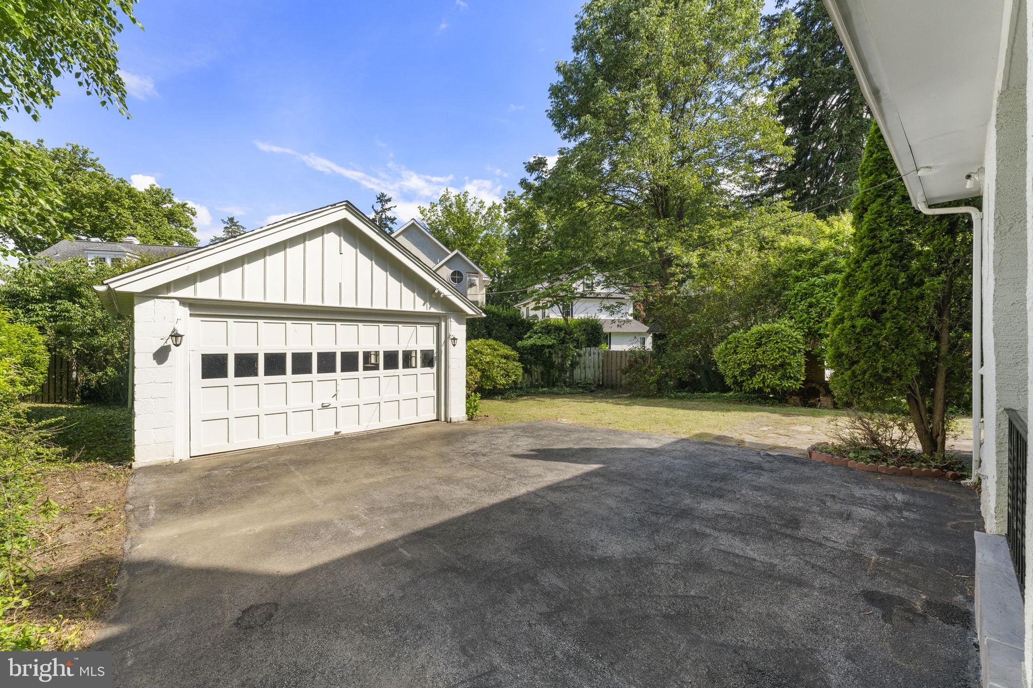 BRYN MAWR - Residential