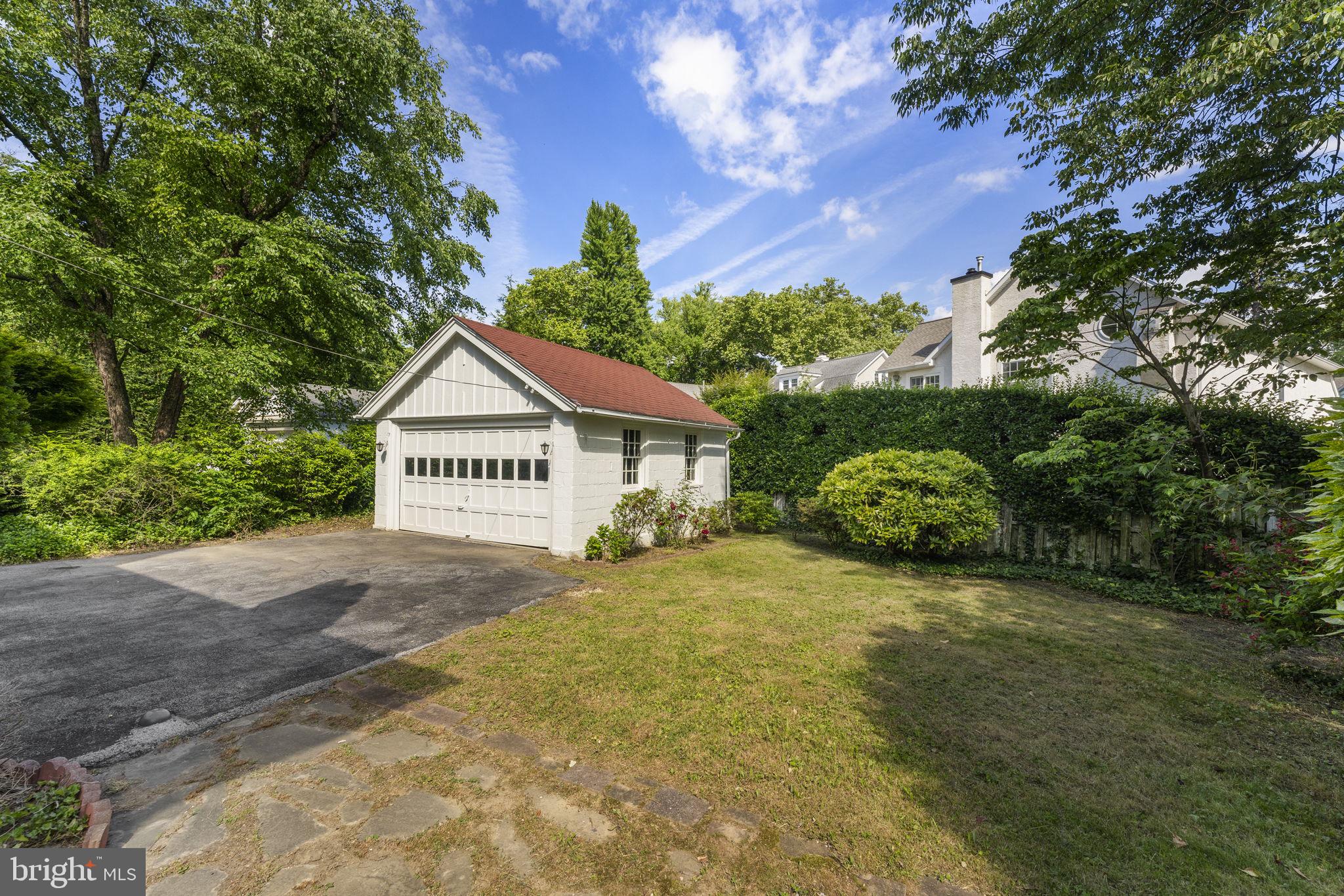 BRYN MAWR - Residential