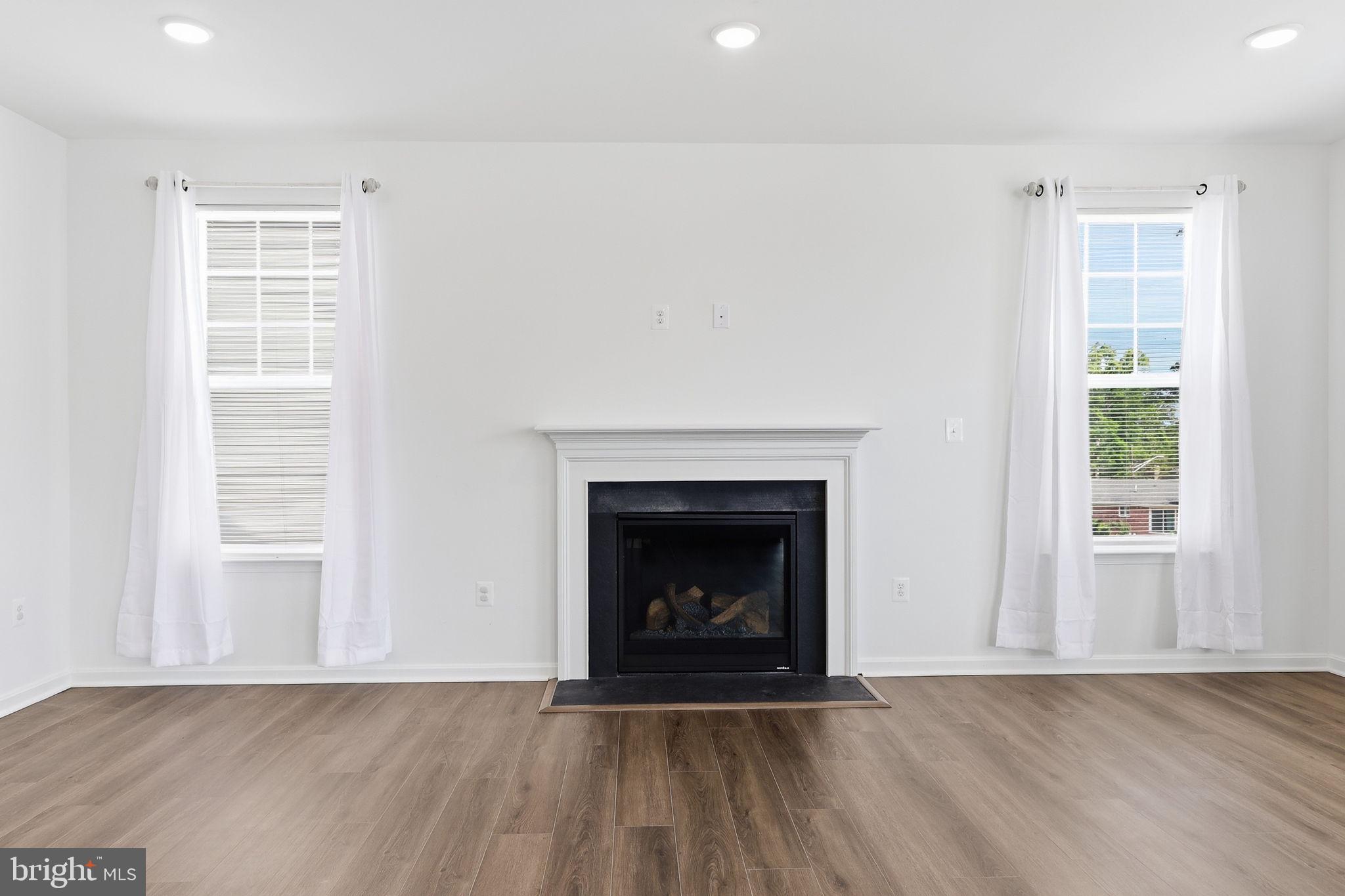 FAIRWAY ESTATES - Residential