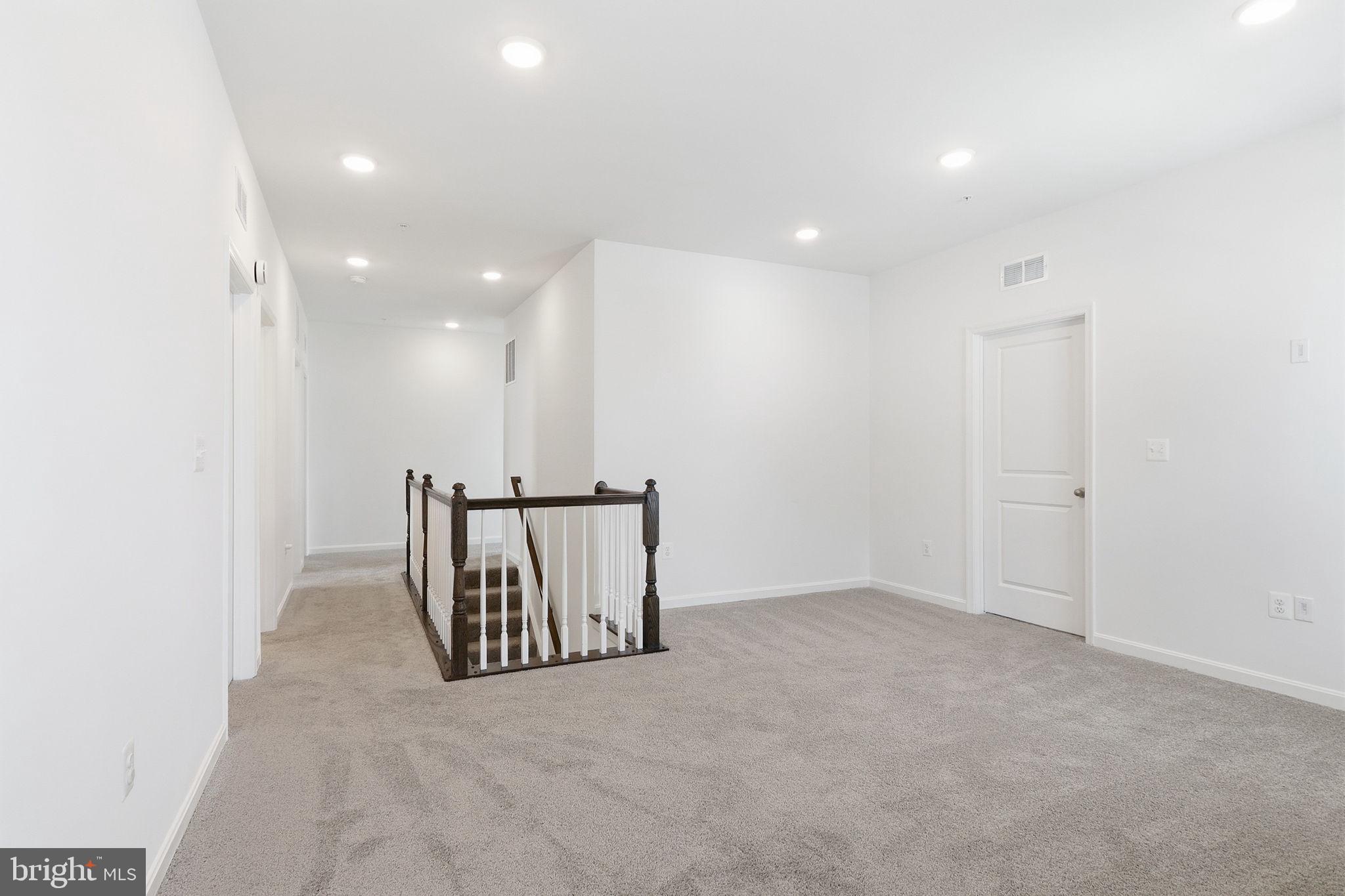FAIRWAY ESTATES - Residential