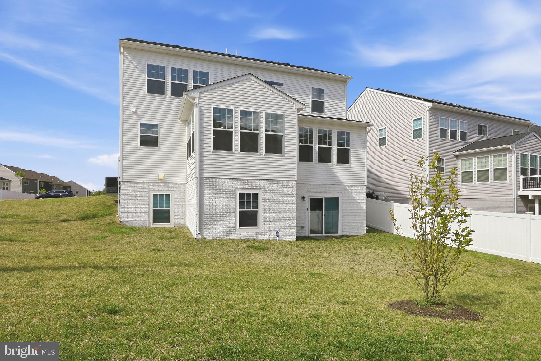 FAIRWAY ESTATES - Residential