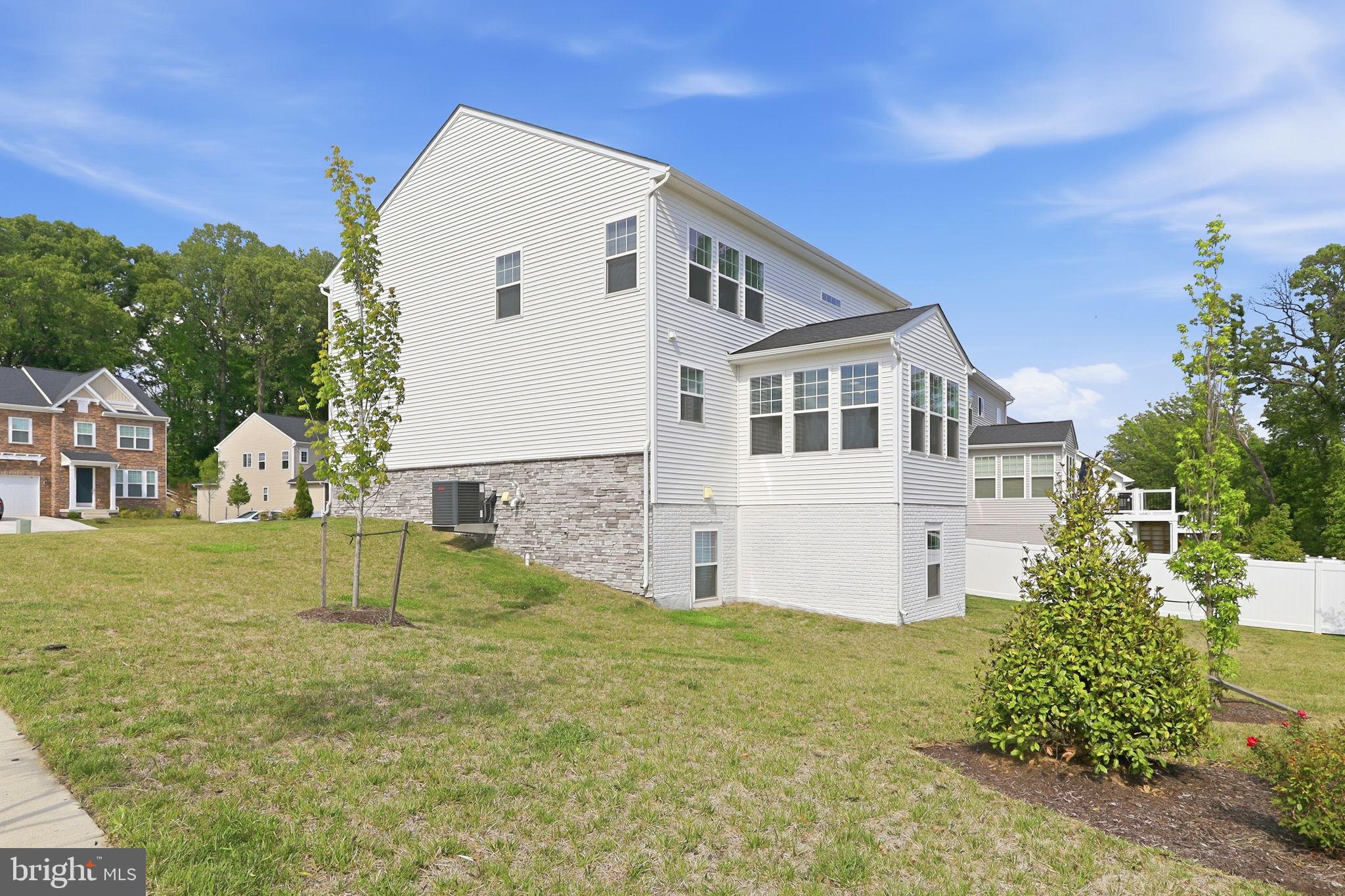 FAIRWAY ESTATES - Residential