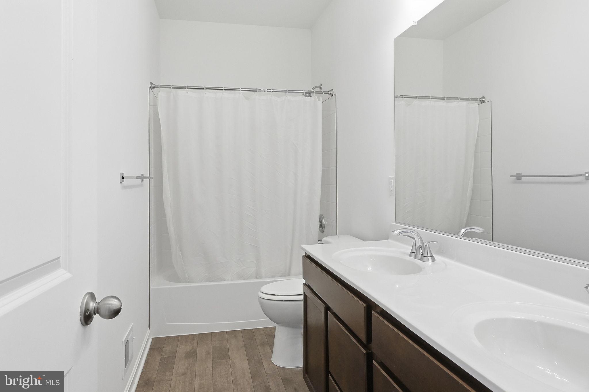 FAIRWAY ESTATES - Residential