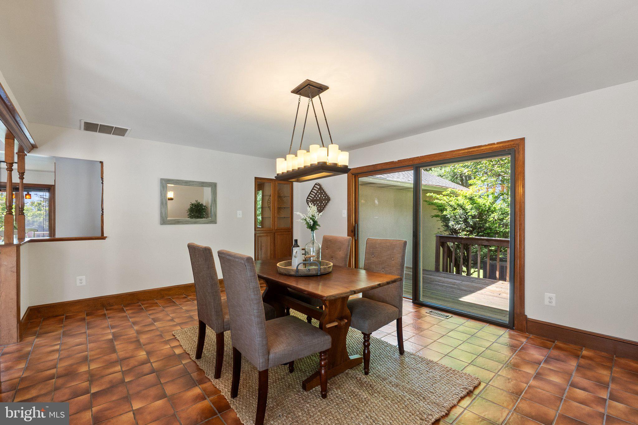 MOSBY WOODS - Residential