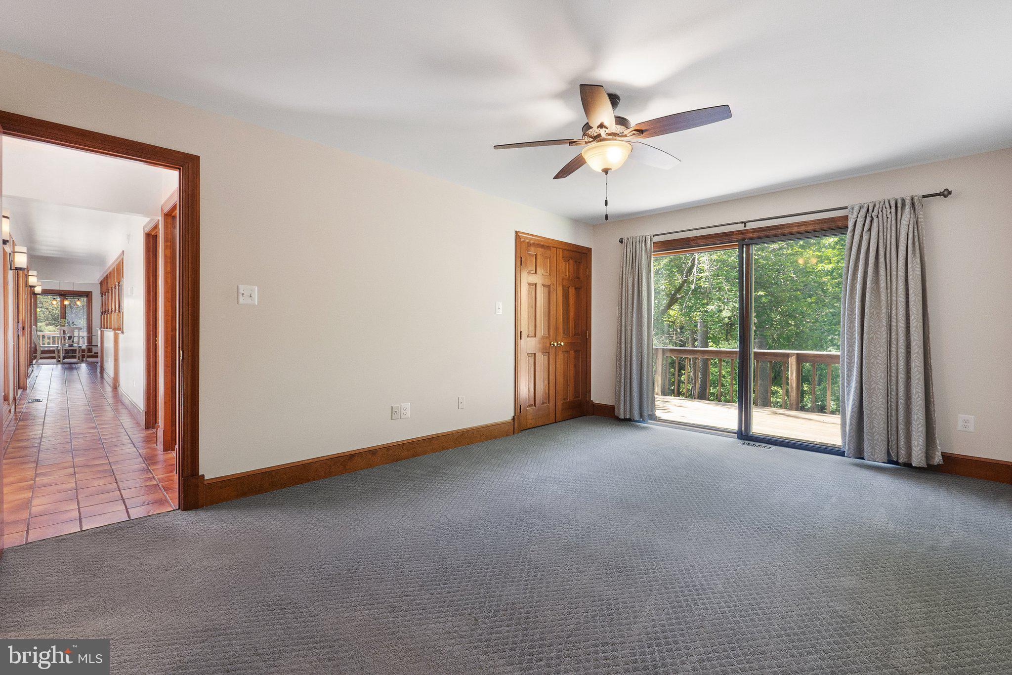 MOSBY WOODS - Residential