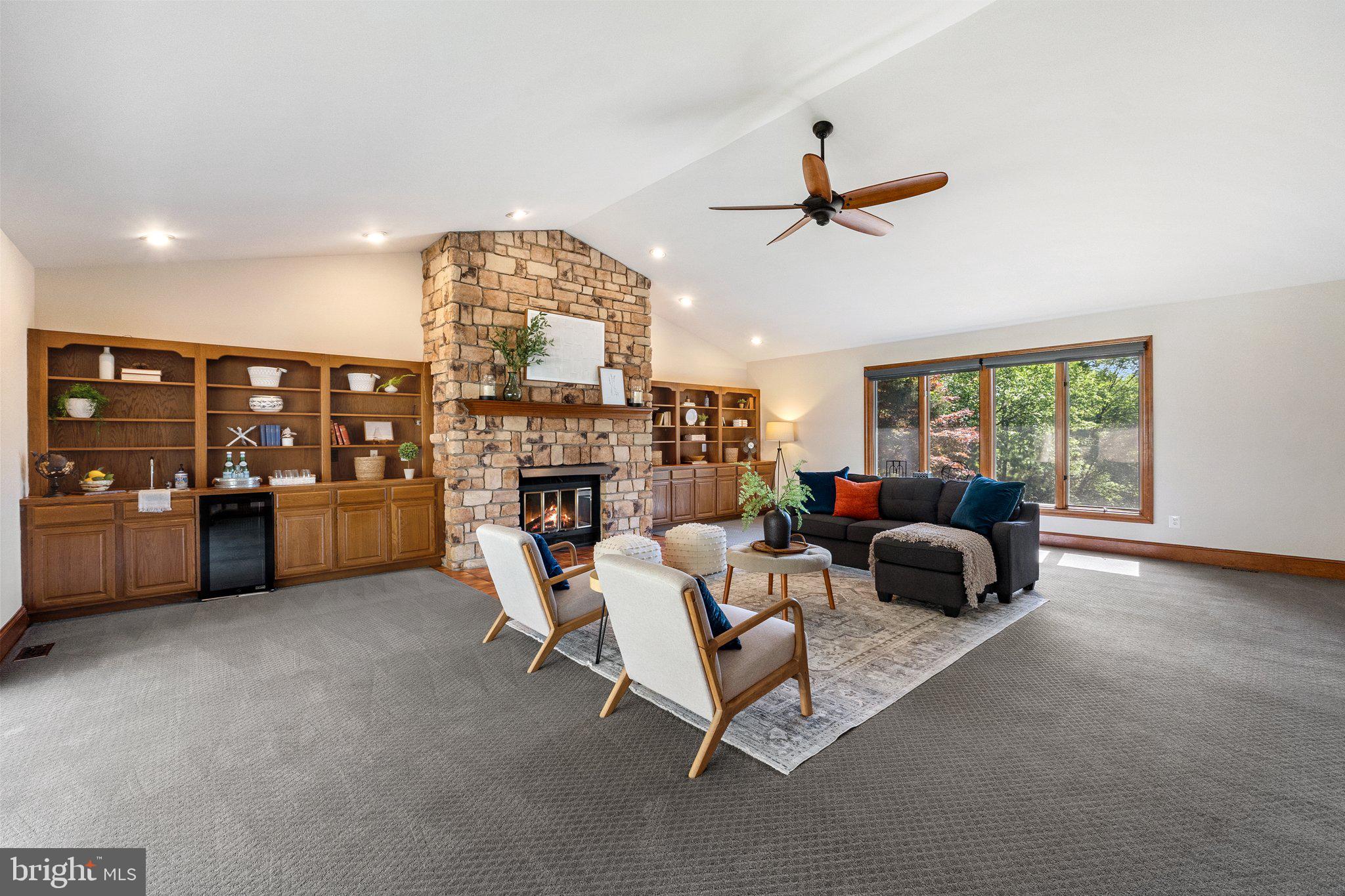 MOSBY WOODS - Residential