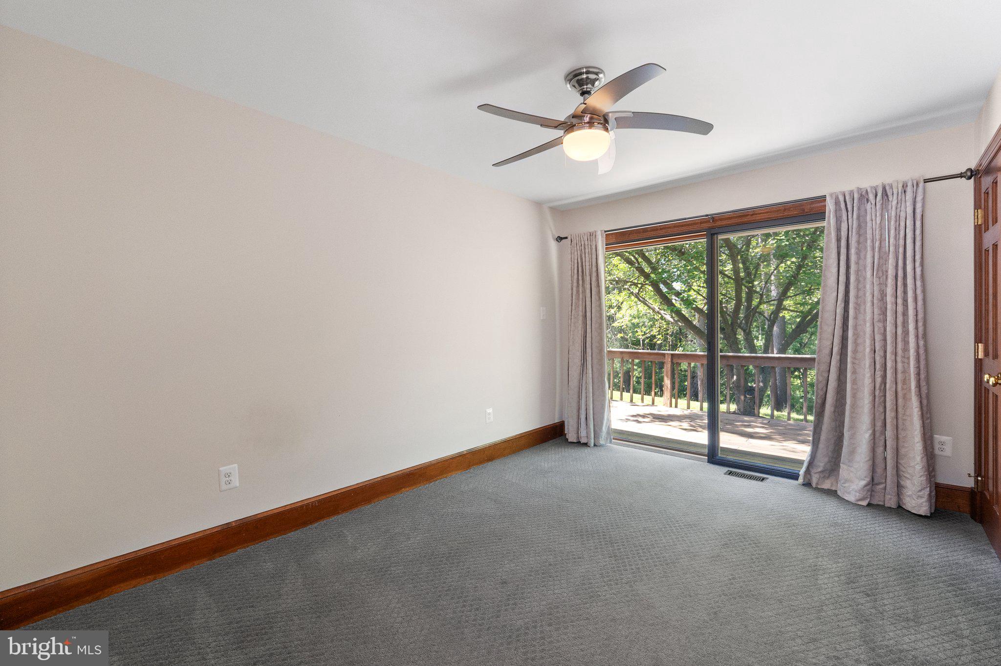 MOSBY WOODS - Residential