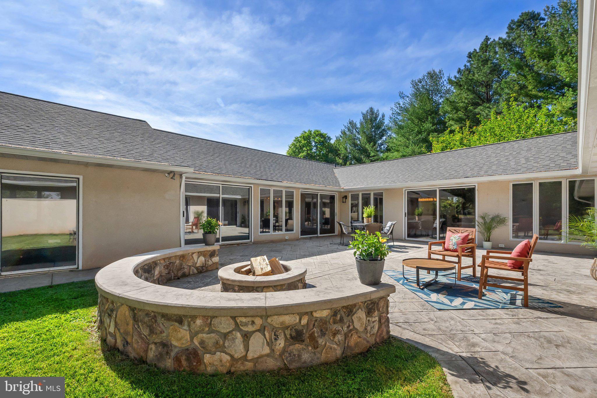 MOSBY WOODS - Residential