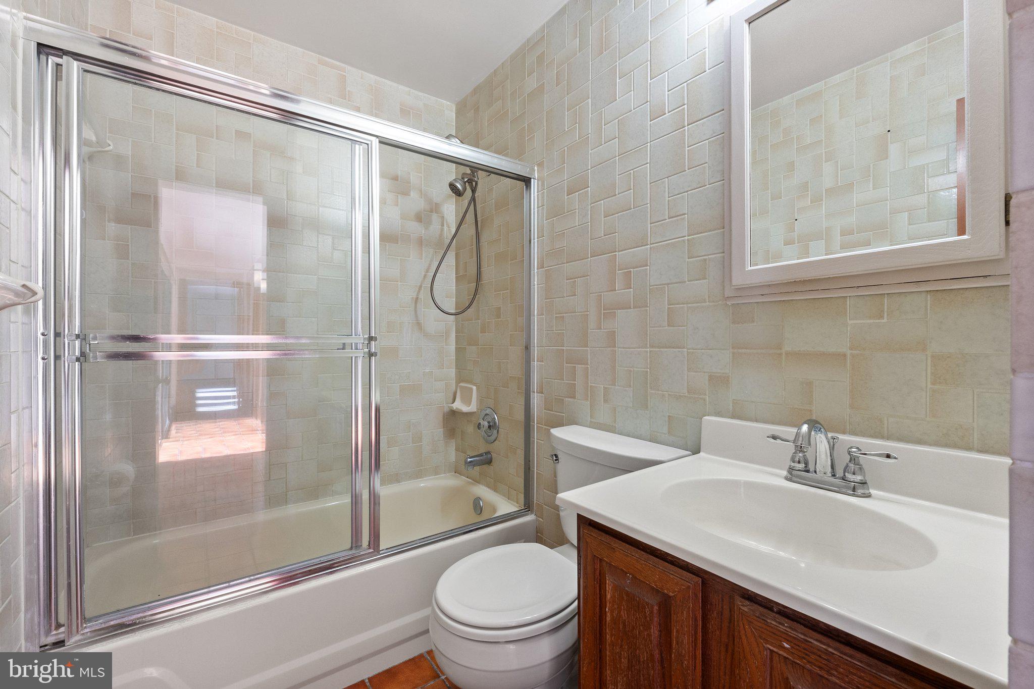 MOSBY WOODS - Residential