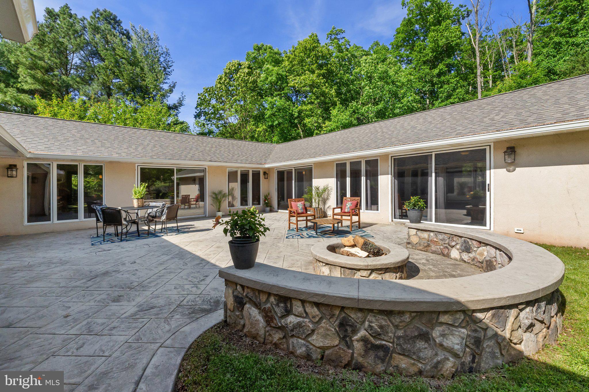 MOSBY WOODS - Residential