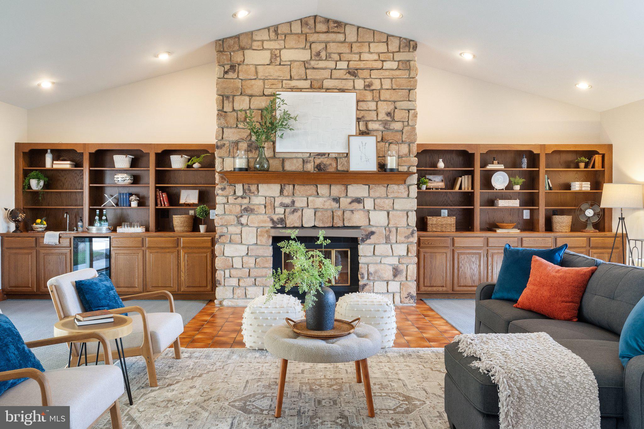 MOSBY WOODS - Residential