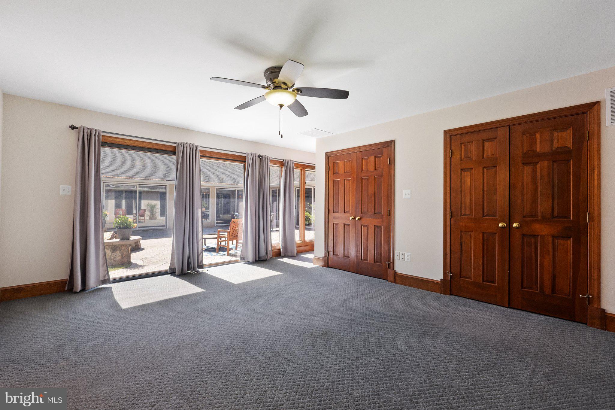 MOSBY WOODS - Residential