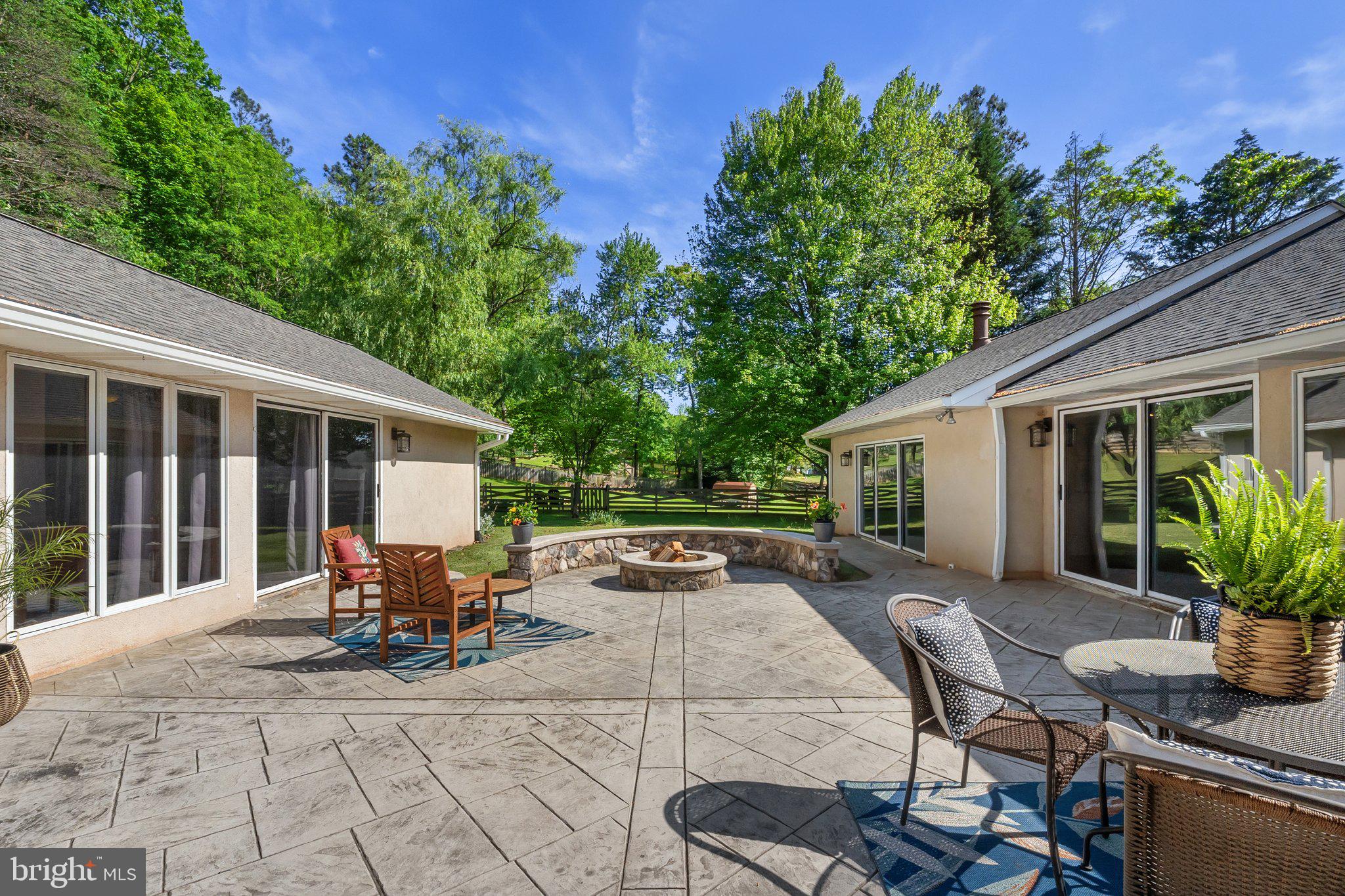 MOSBY WOODS - Residential