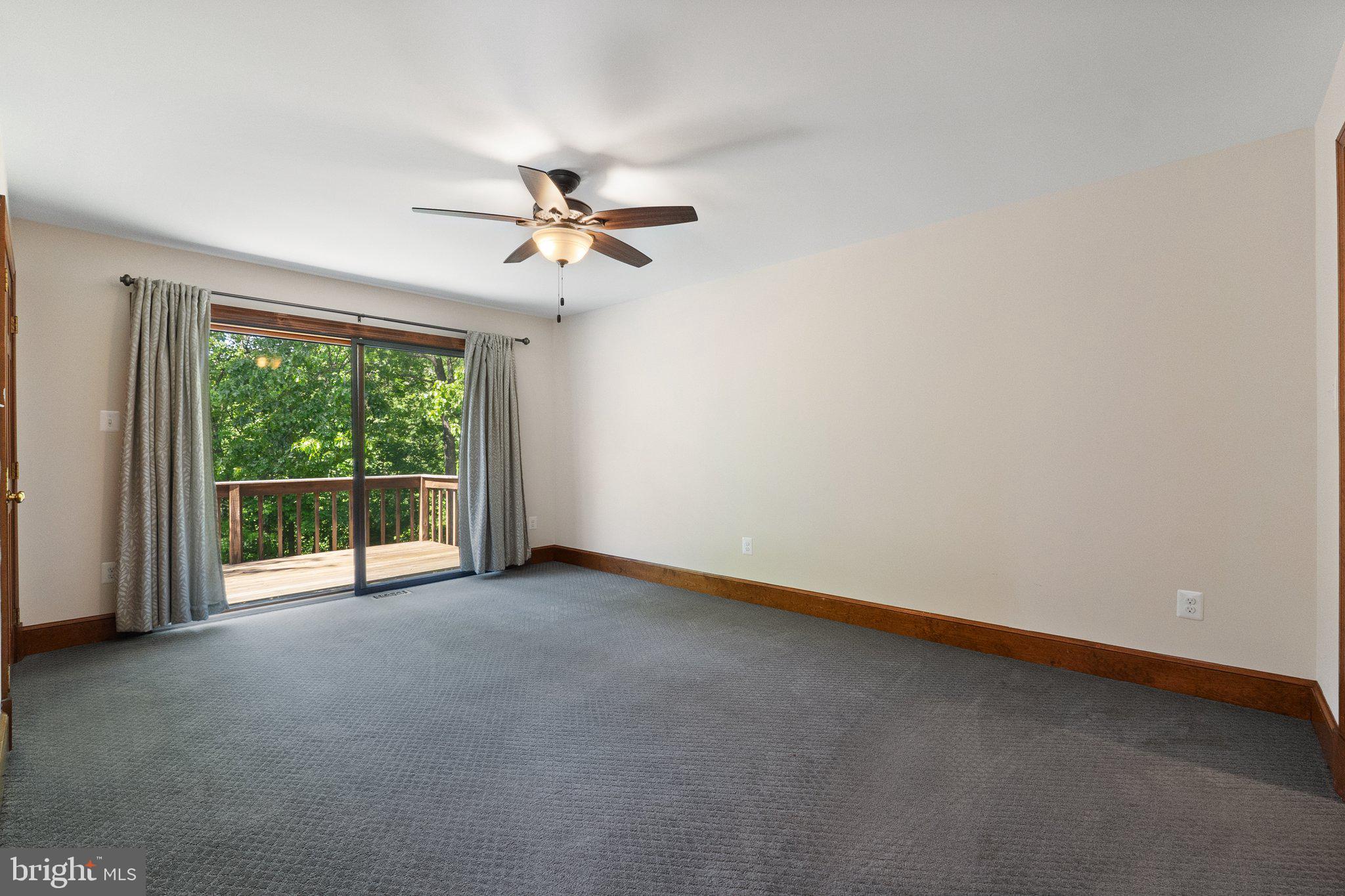 MOSBY WOODS - Residential