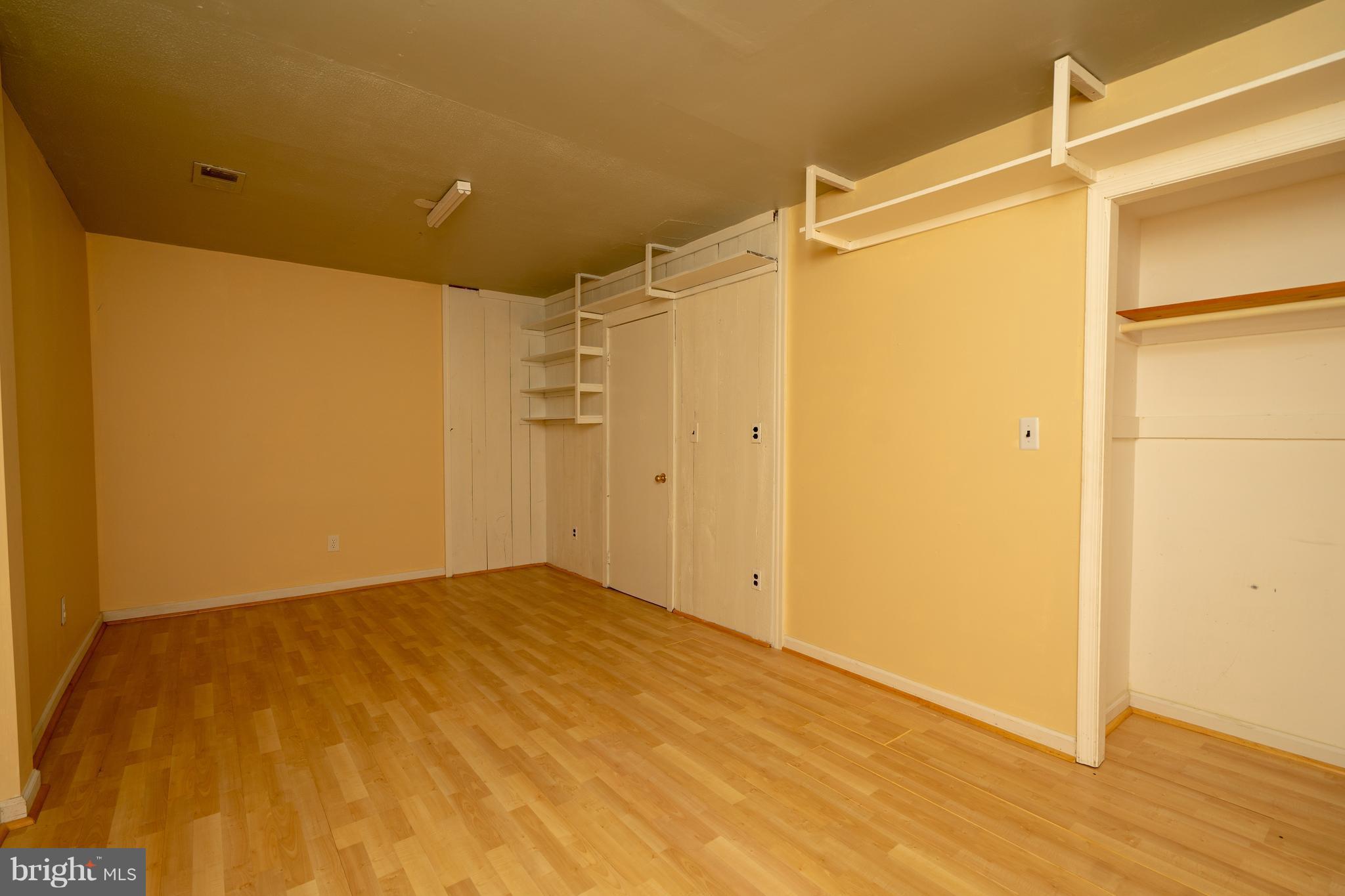 LAYTON COURT (MEWS) - Residential