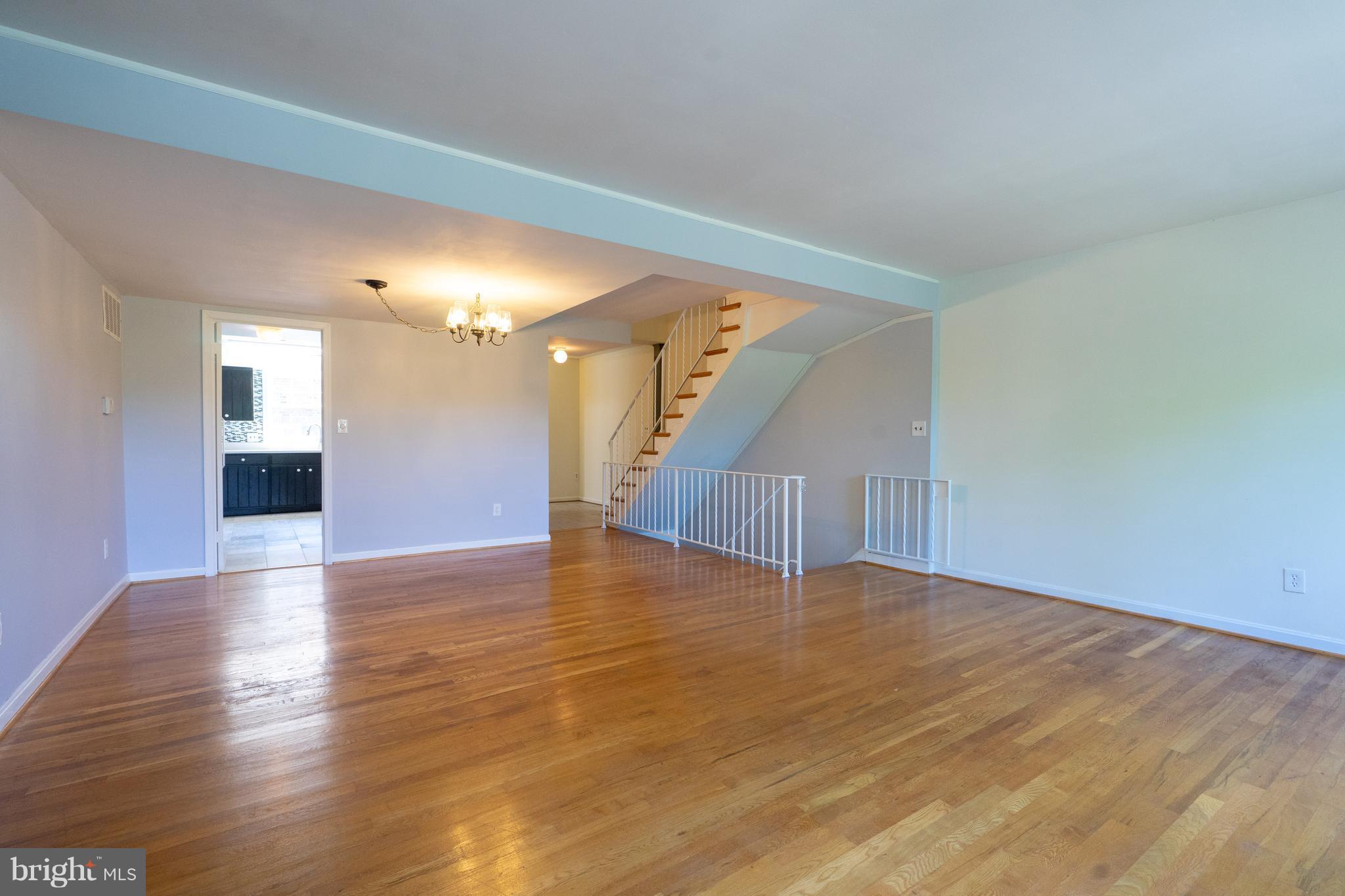 LAYTON COURT (MEWS) - Residential