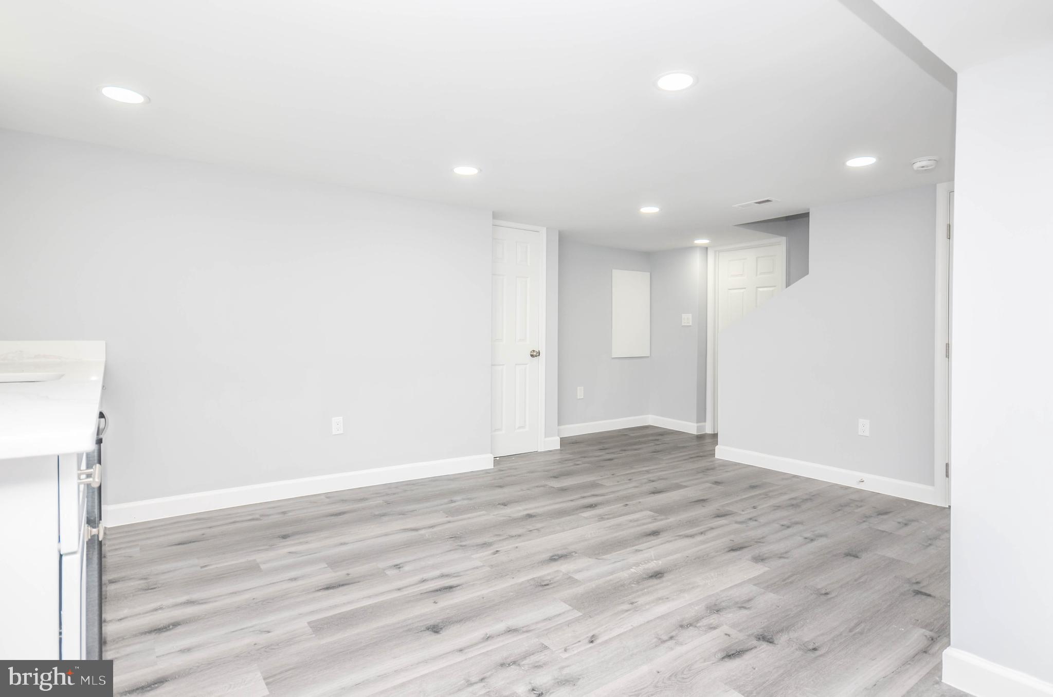 WEST LANHAM HILLS - Residential