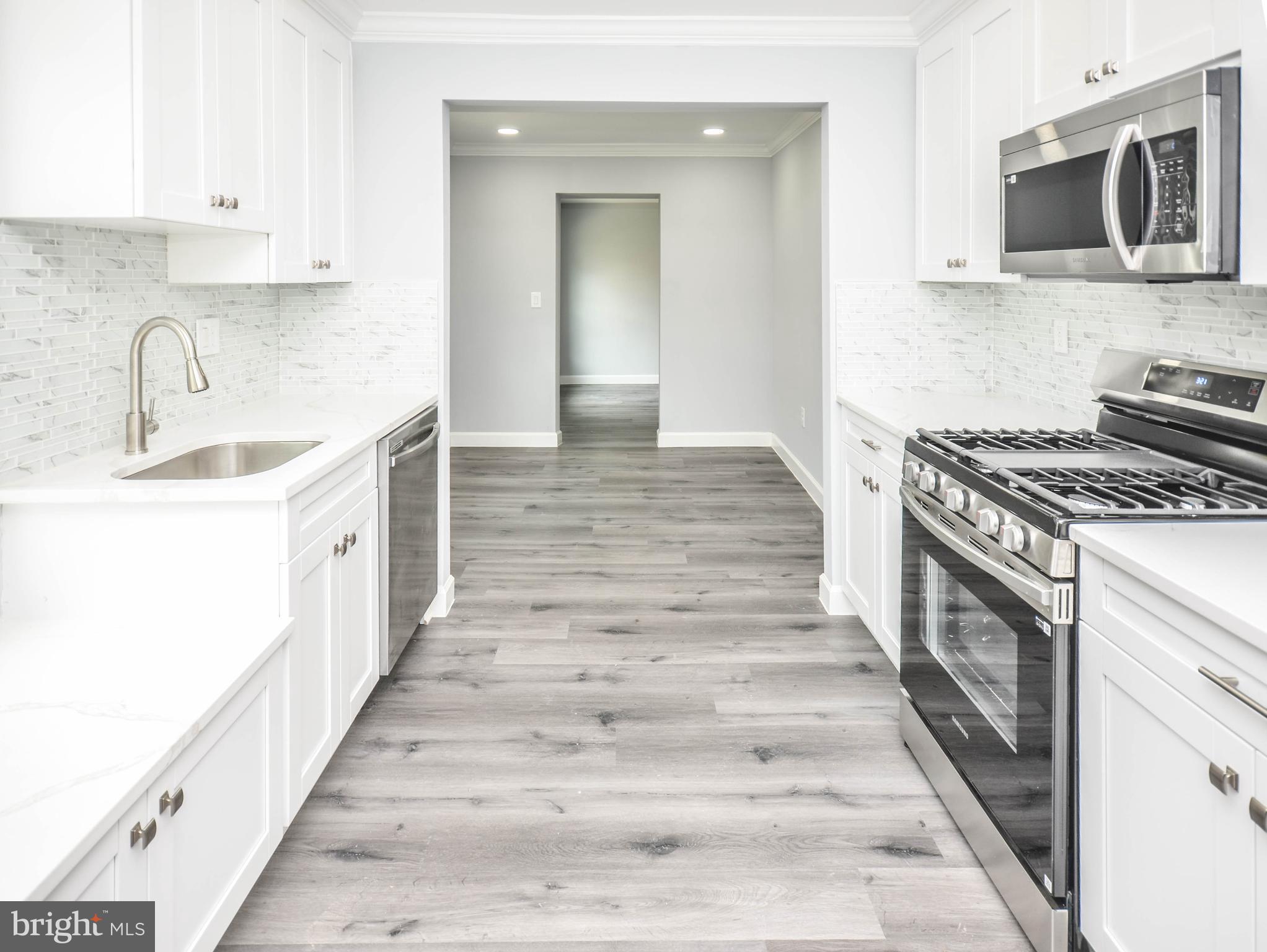 WEST LANHAM HILLS - Residential