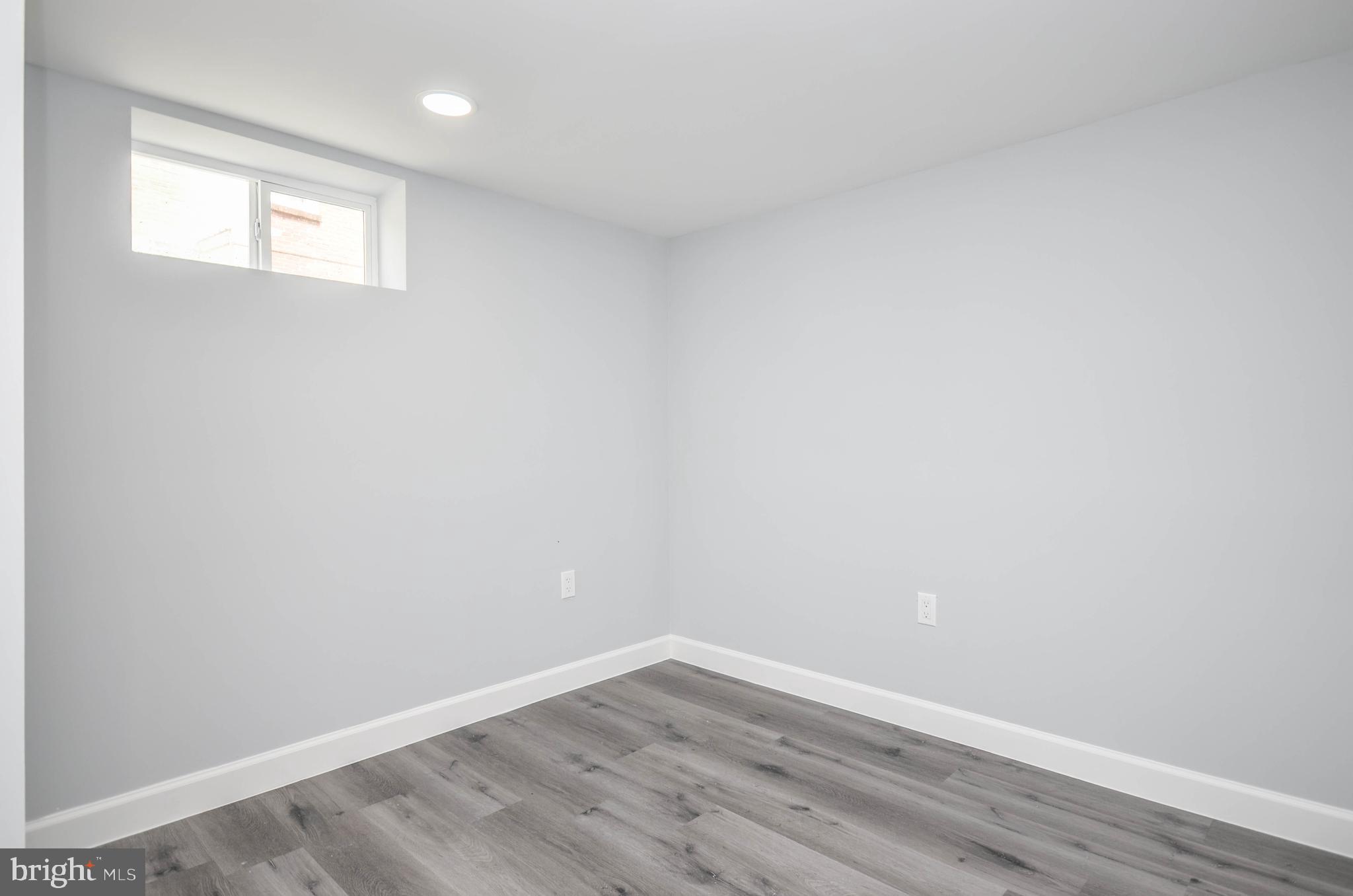 WEST LANHAM HILLS - Residential