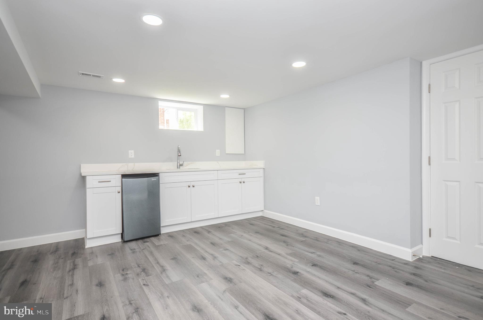 WEST LANHAM HILLS - Residential