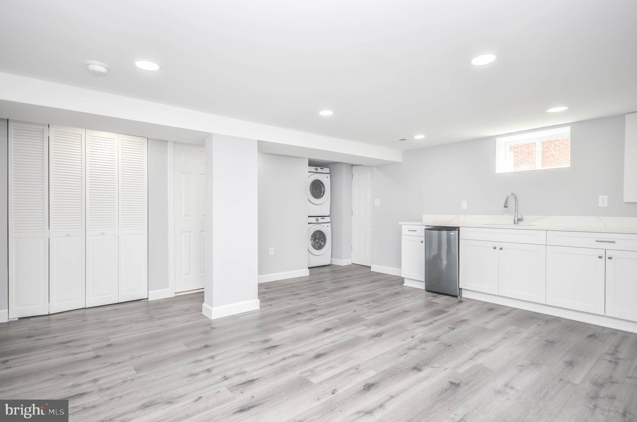 WEST LANHAM HILLS - Residential