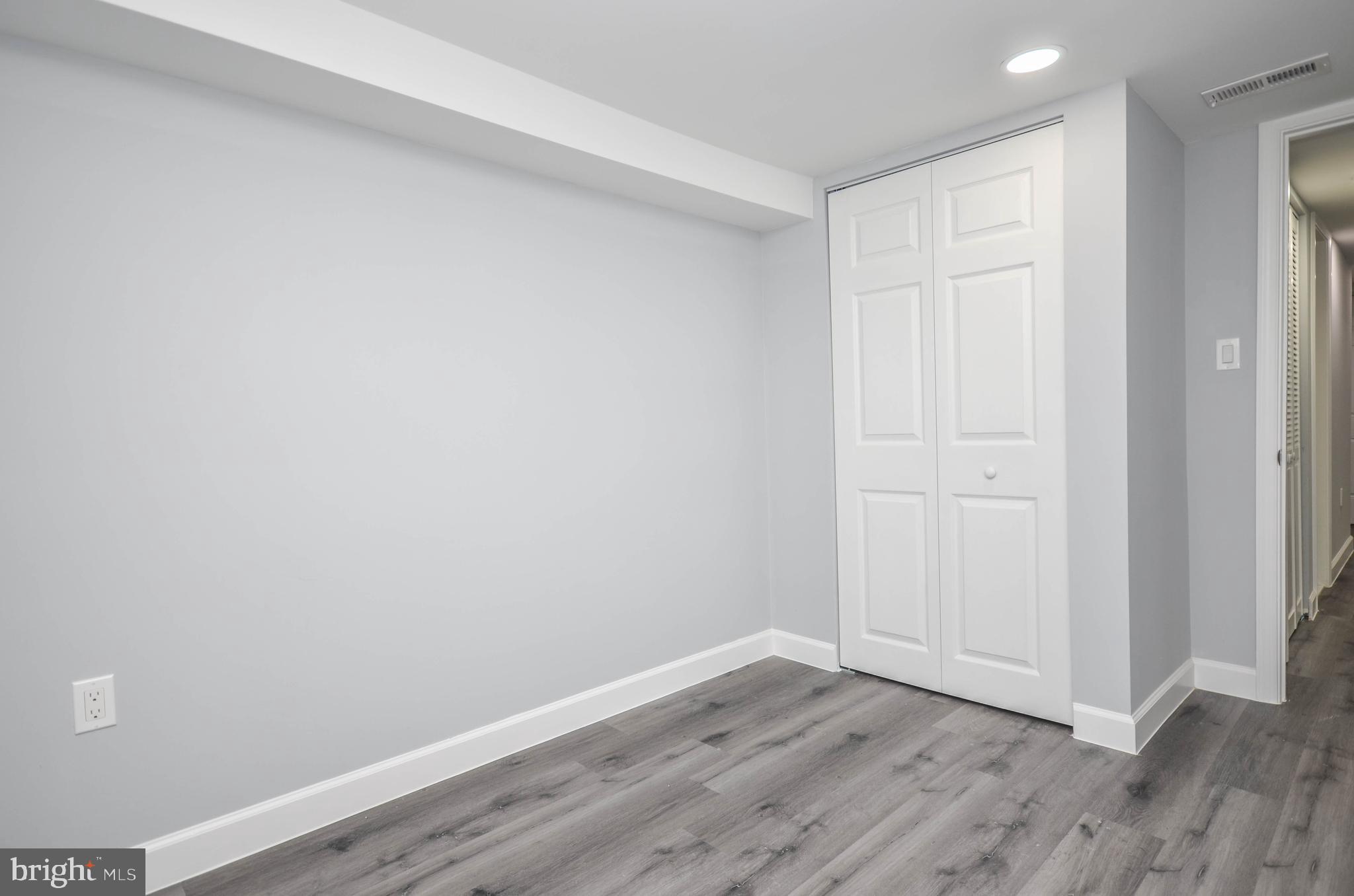 WEST LANHAM HILLS - Residential