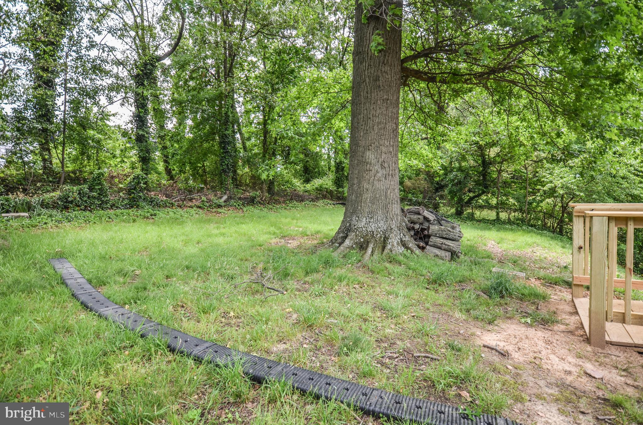 WEST LANHAM HILLS - Residential