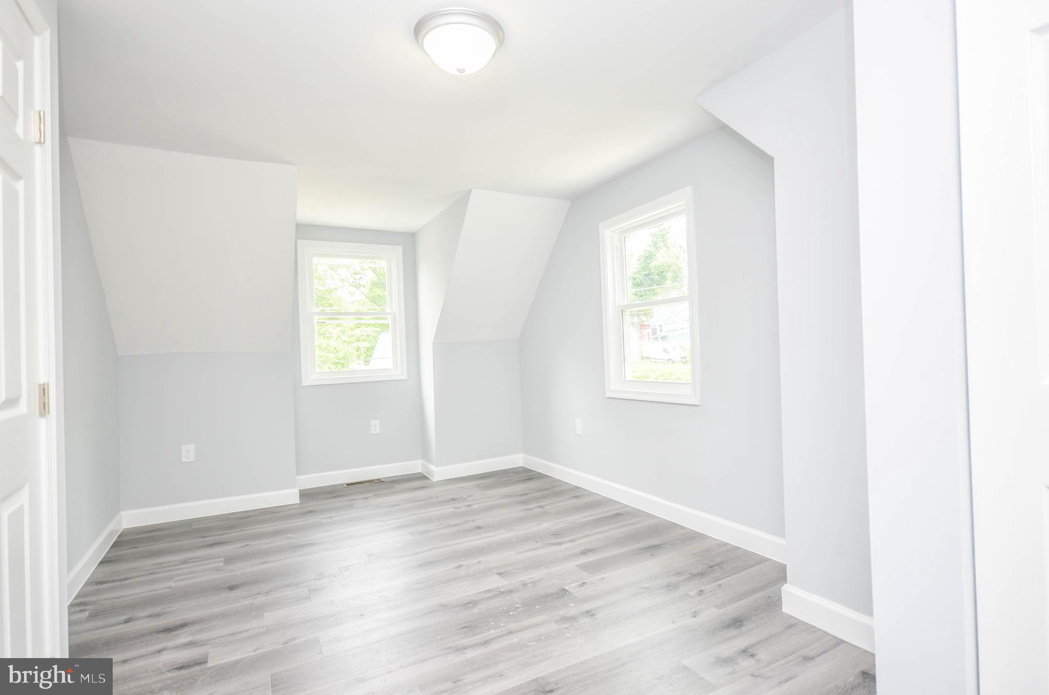 WEST LANHAM HILLS - Residential