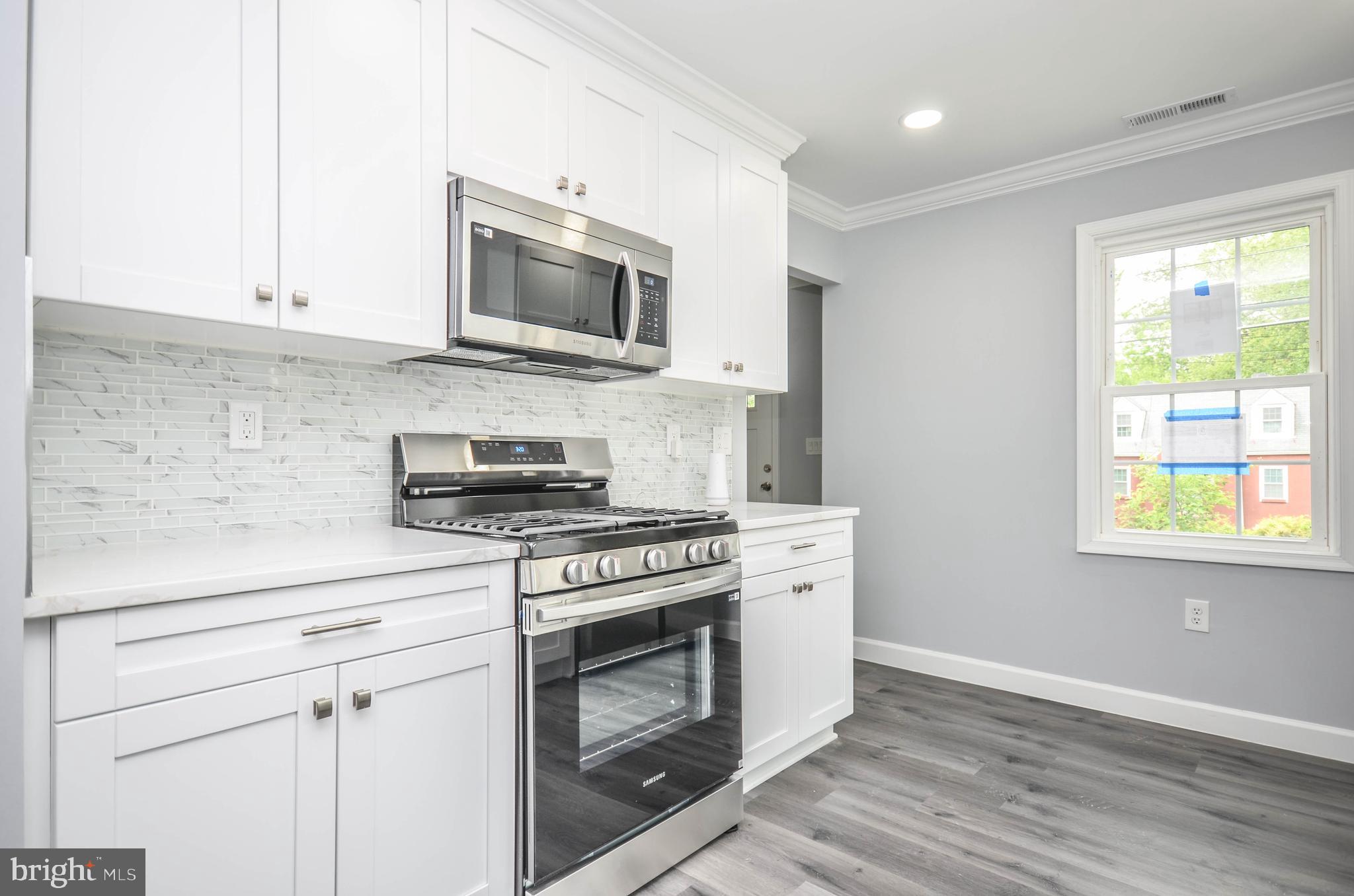 WEST LANHAM HILLS - Residential