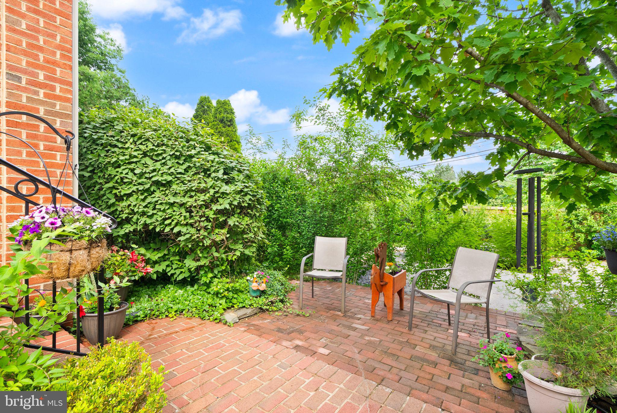 7202 GRAY HEIGHTS COURT