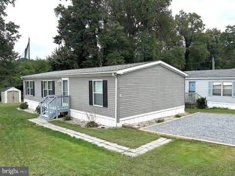 Mobile Home For Sale - 1277 Ritchie Highway #195<br/> ARNOLD, MD 21012
