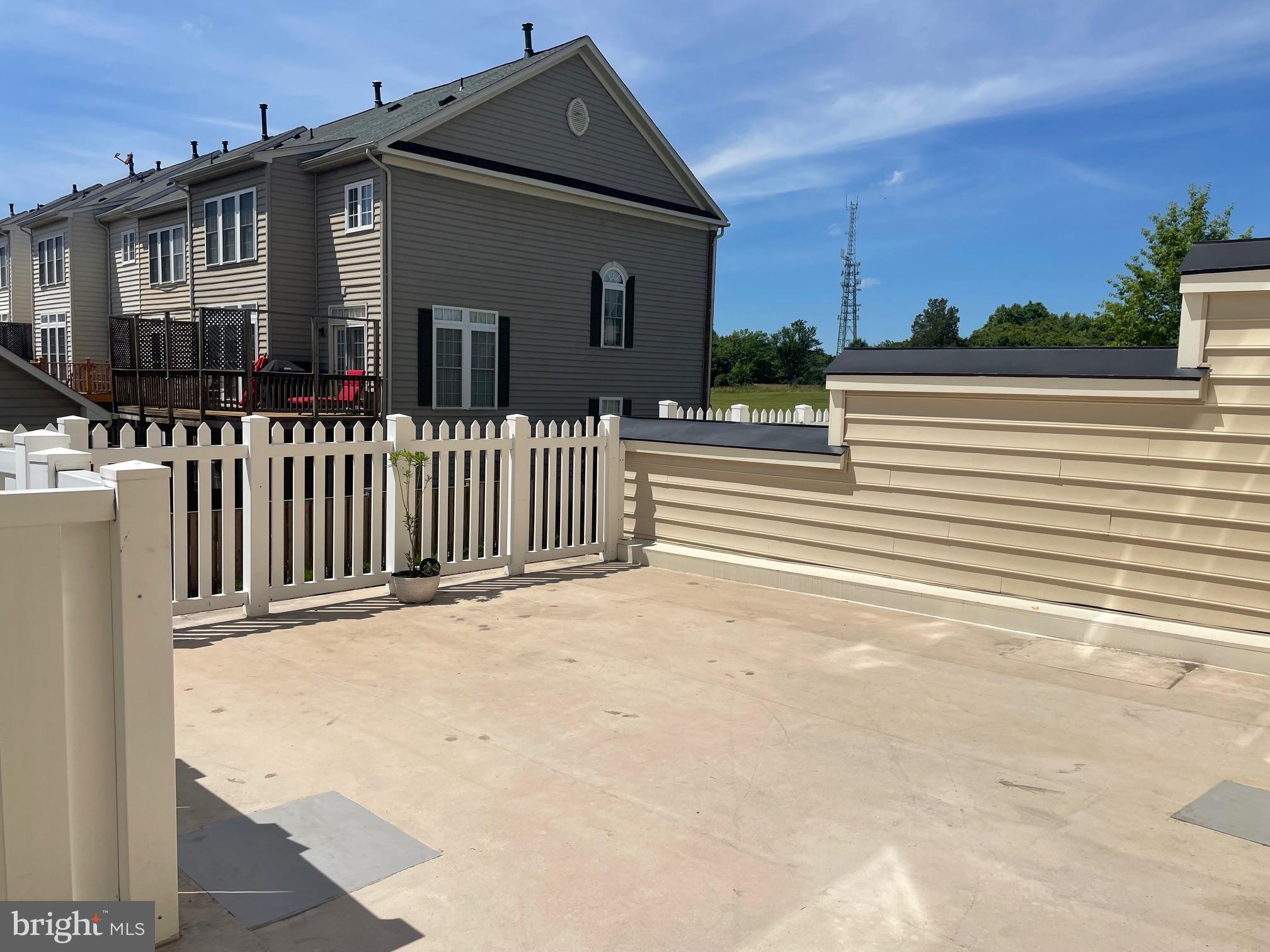 COUNTY CENTER - Residential