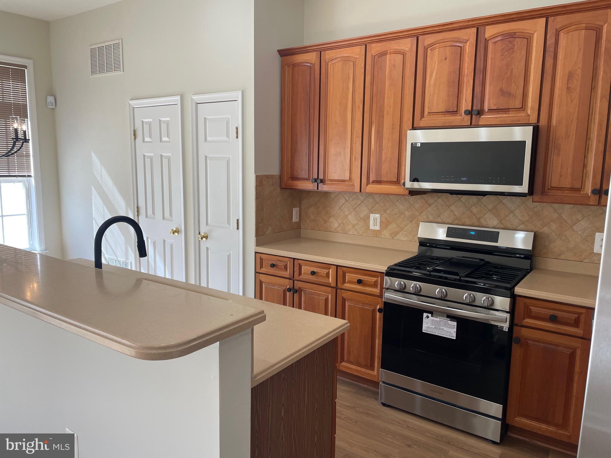 COUNTY CENTER - Residential