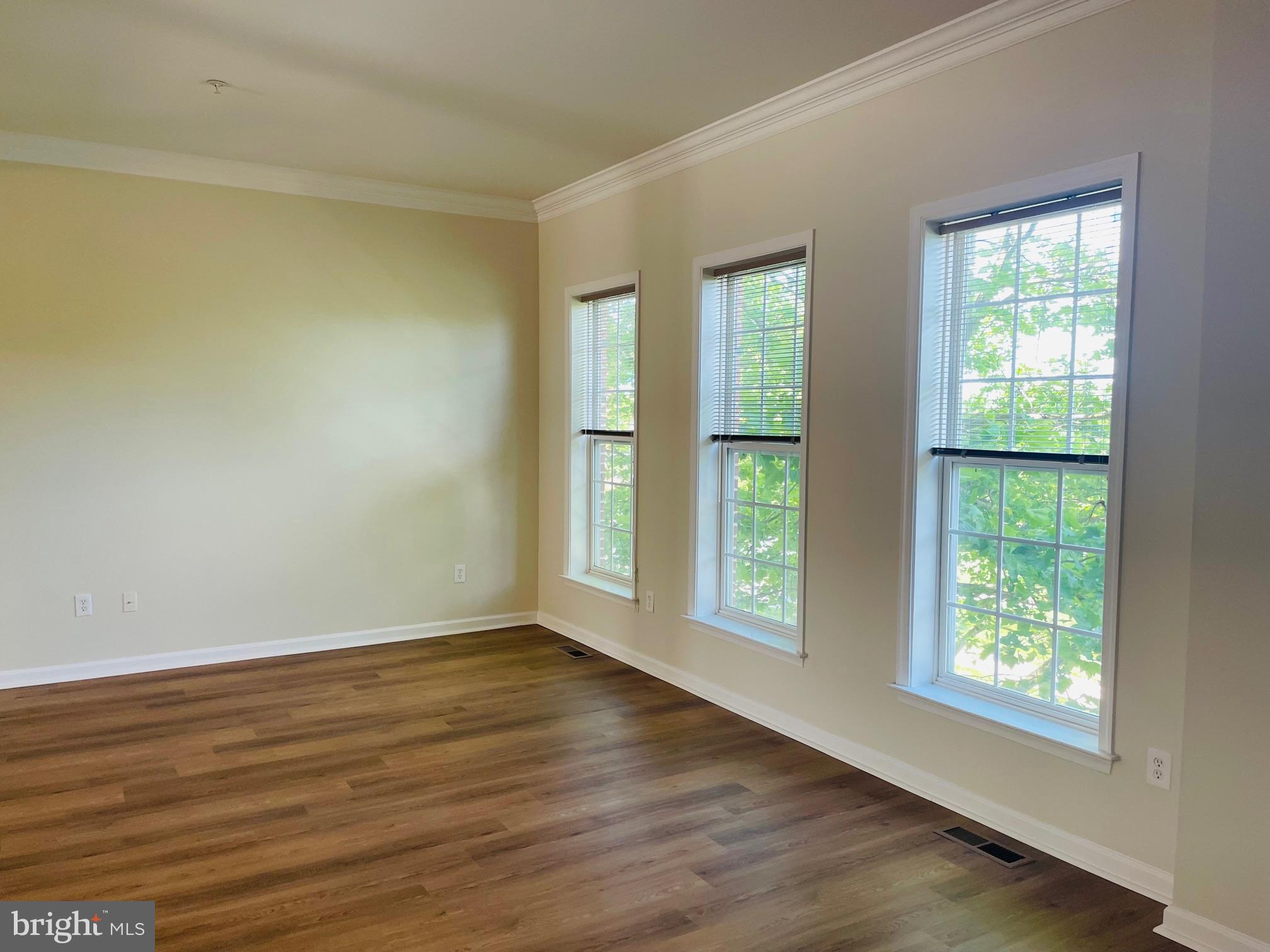 COUNTY CENTER - Residential