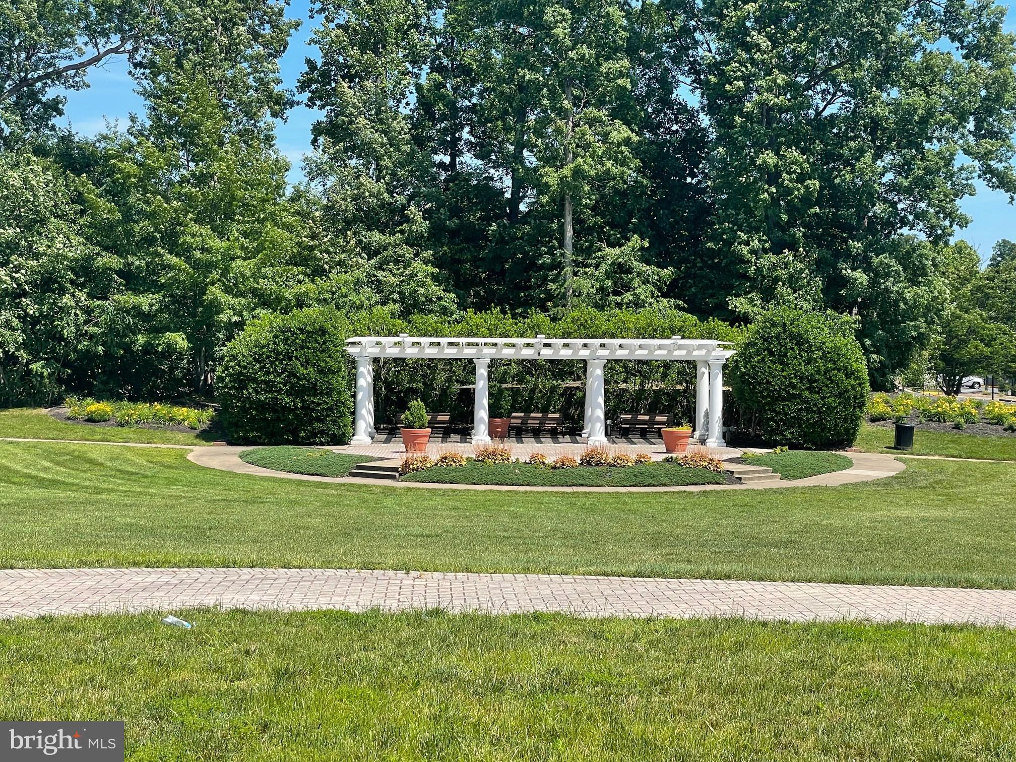 COUNTY CENTER - Residential