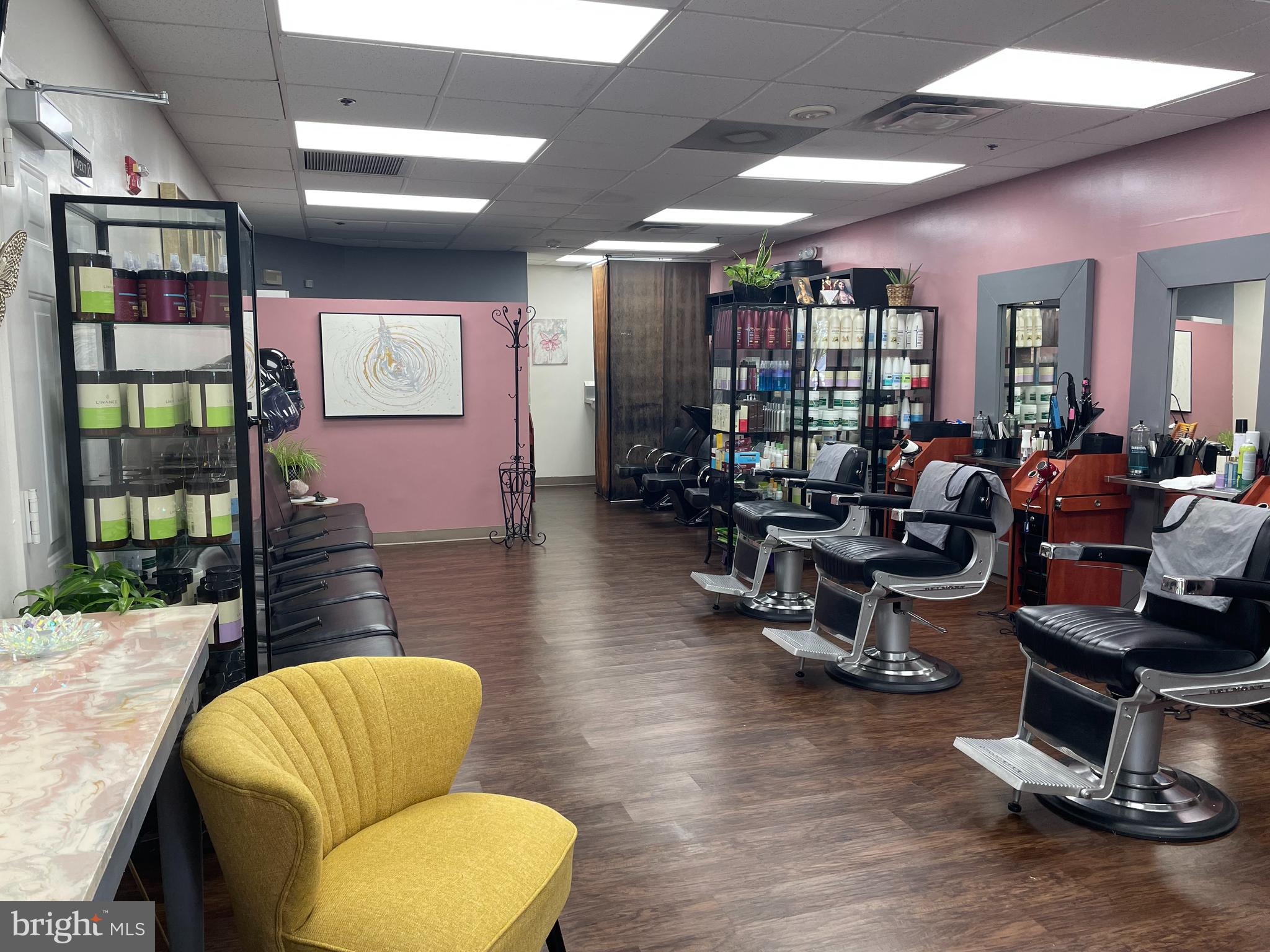 COUNTY CENTER - Residential