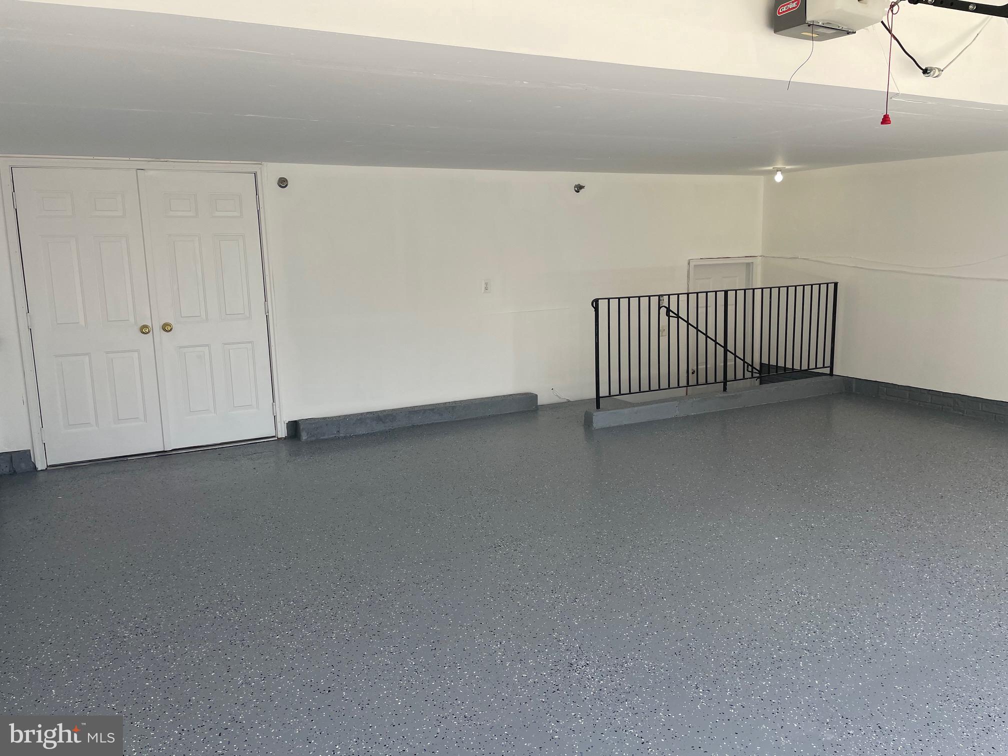 COUNTY CENTER - Residential