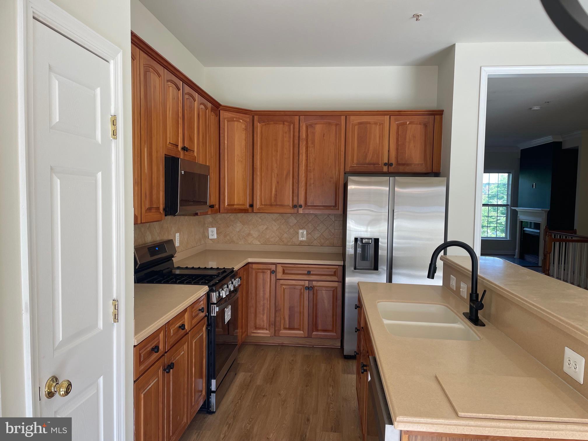 COUNTY CENTER - Residential