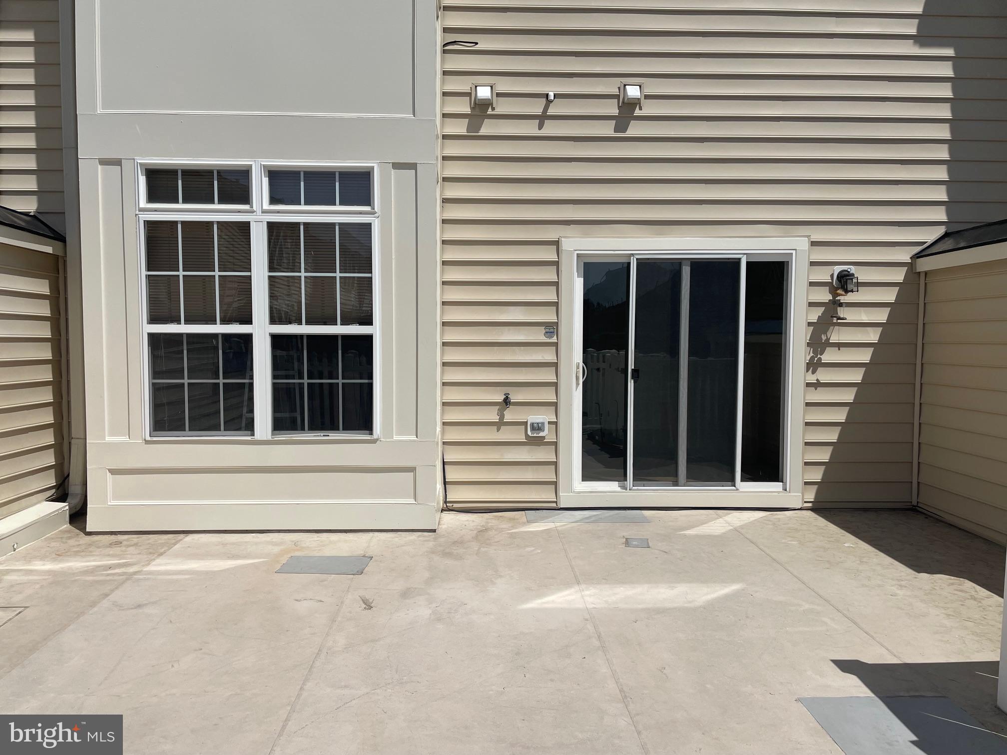 COUNTY CENTER - Residential