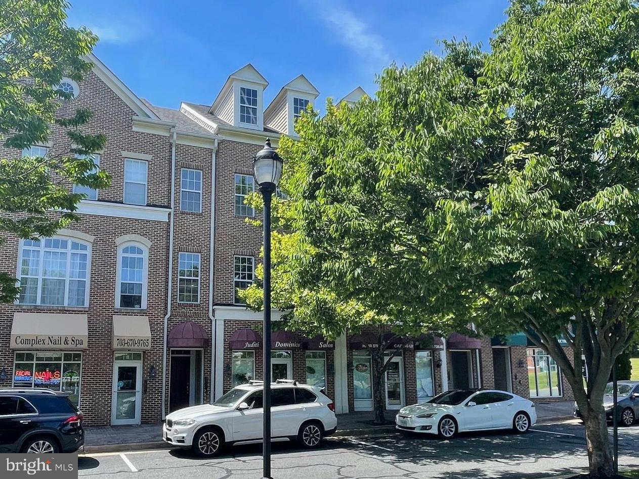 COUNTY CENTER - Residential