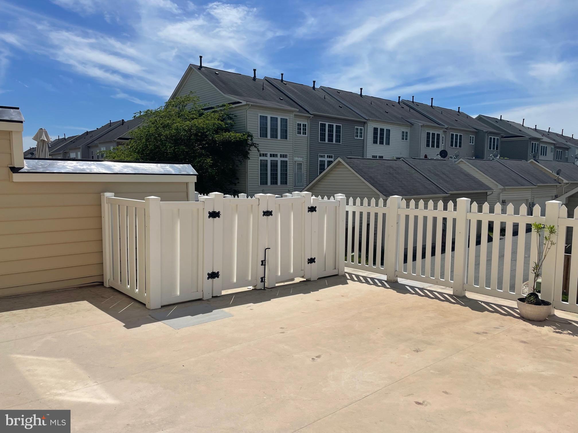 COUNTY CENTER - Residential