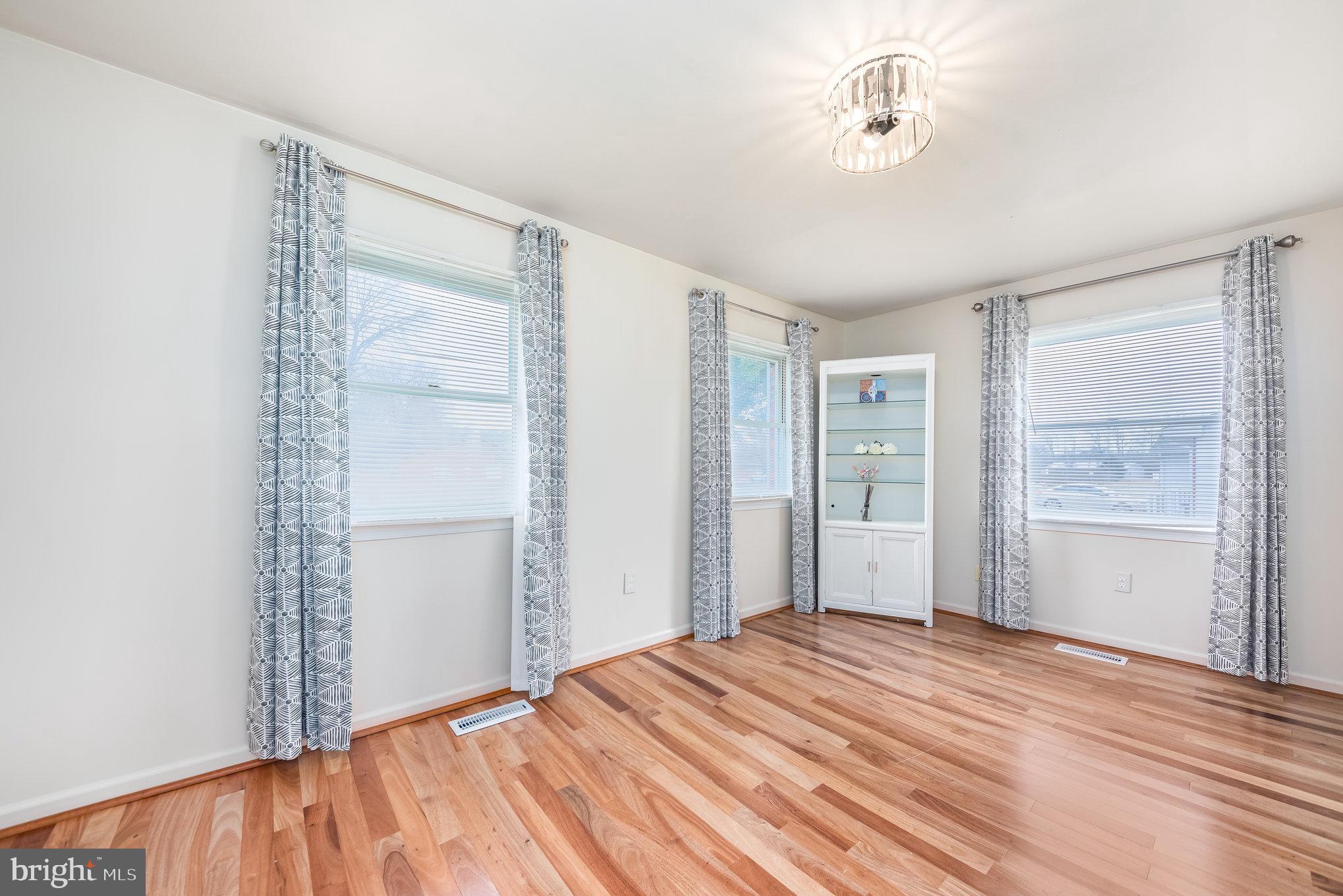 BAYBERRY ESTATES - Residential